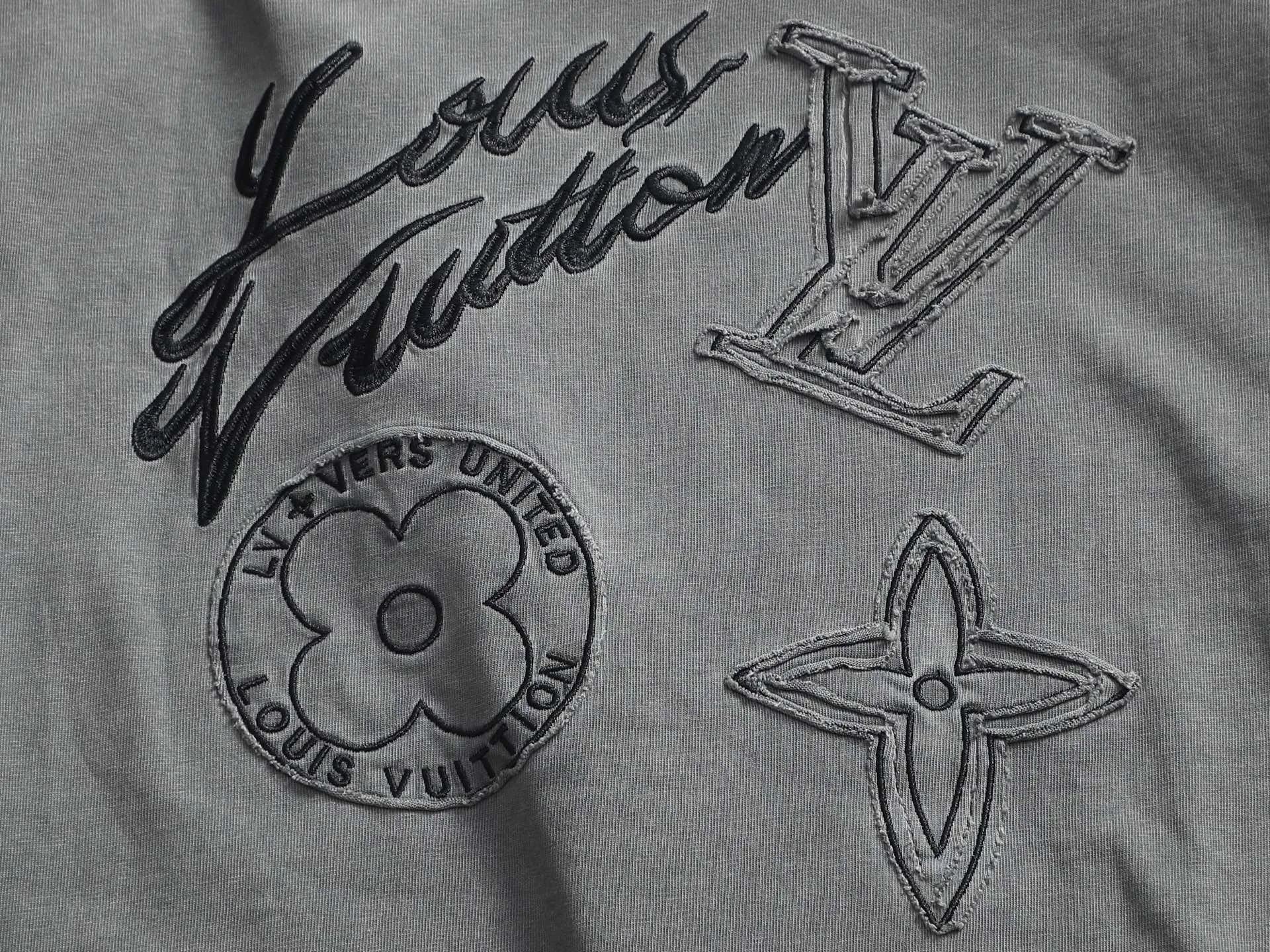 Футболки Женские Louis Vuitton 5405538