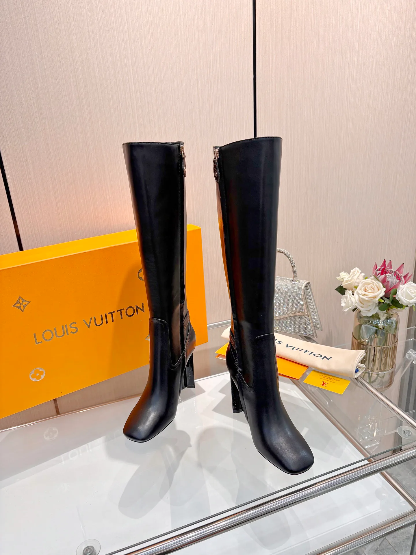 Сапоги Женские Louis Vuitton 19043392
