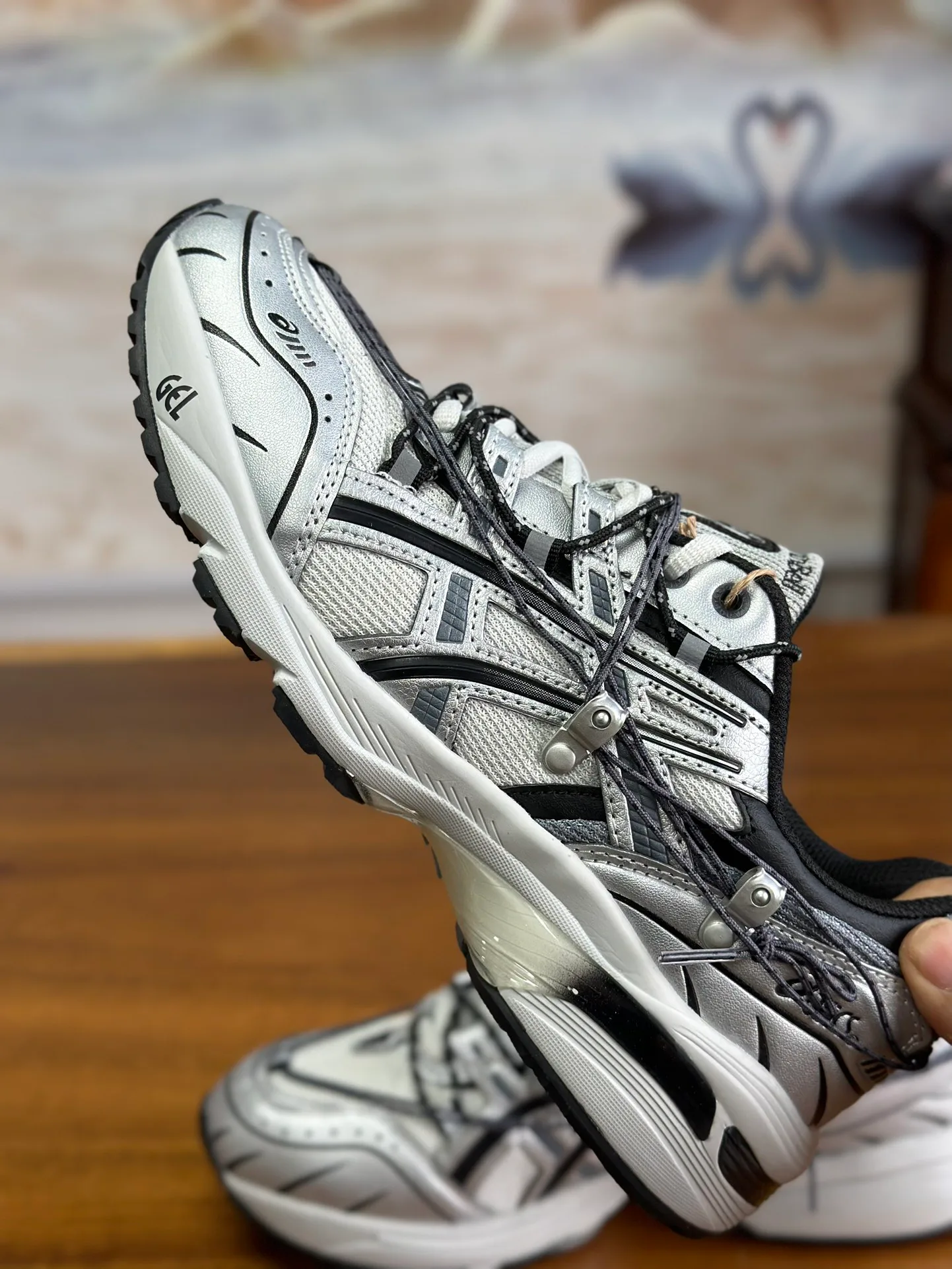 Кроссовки Женские Asics 17962309