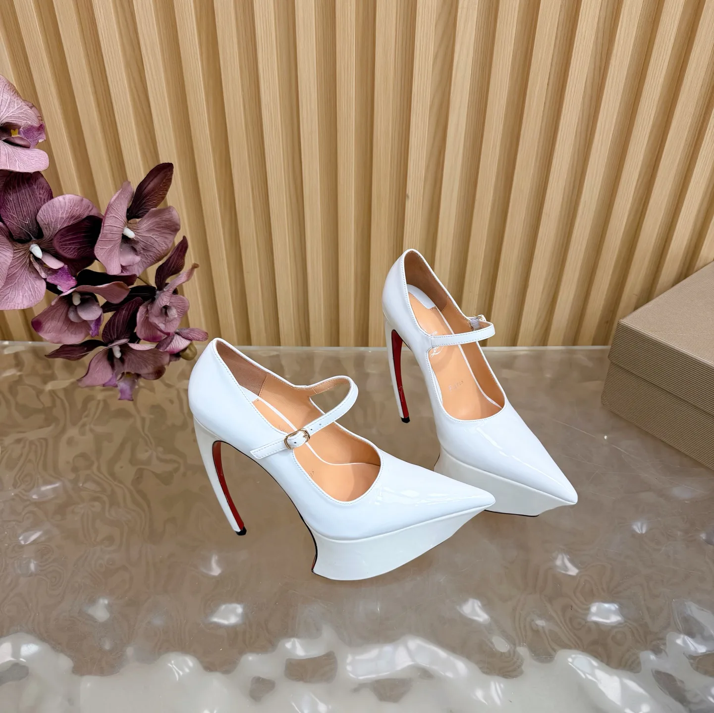 Туфли Женские Christian Louboutin 1652743