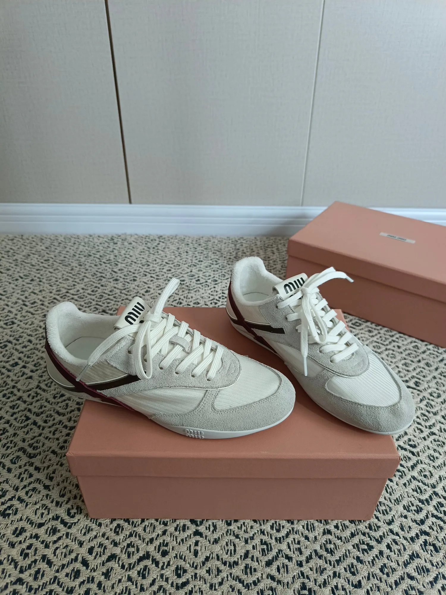Кроссовки Женские Miu Miu 18273955