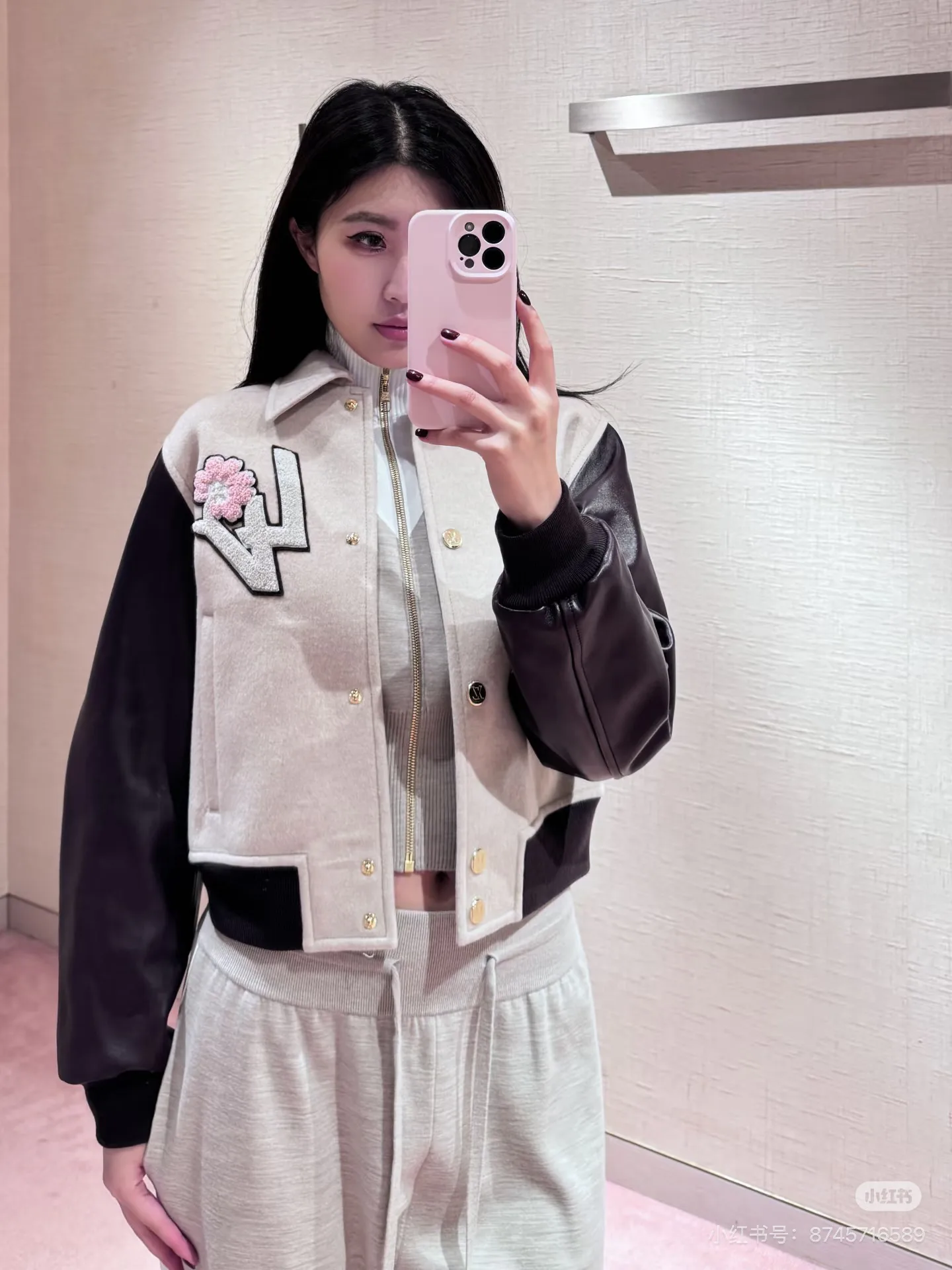 Куртки И Пуховики Женские Louis Vuitton 3391664