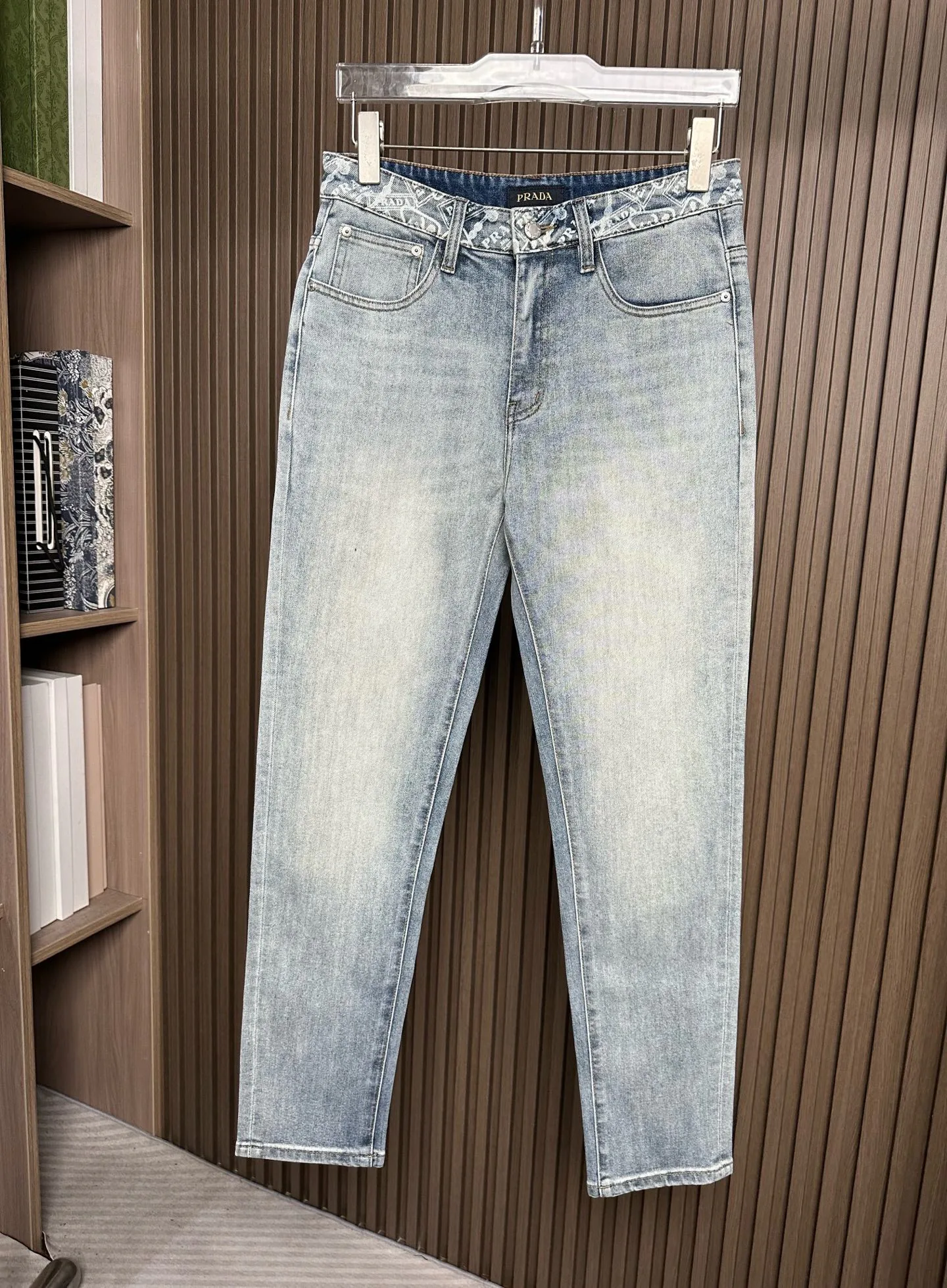 Джинсы Женские Prada 12192792