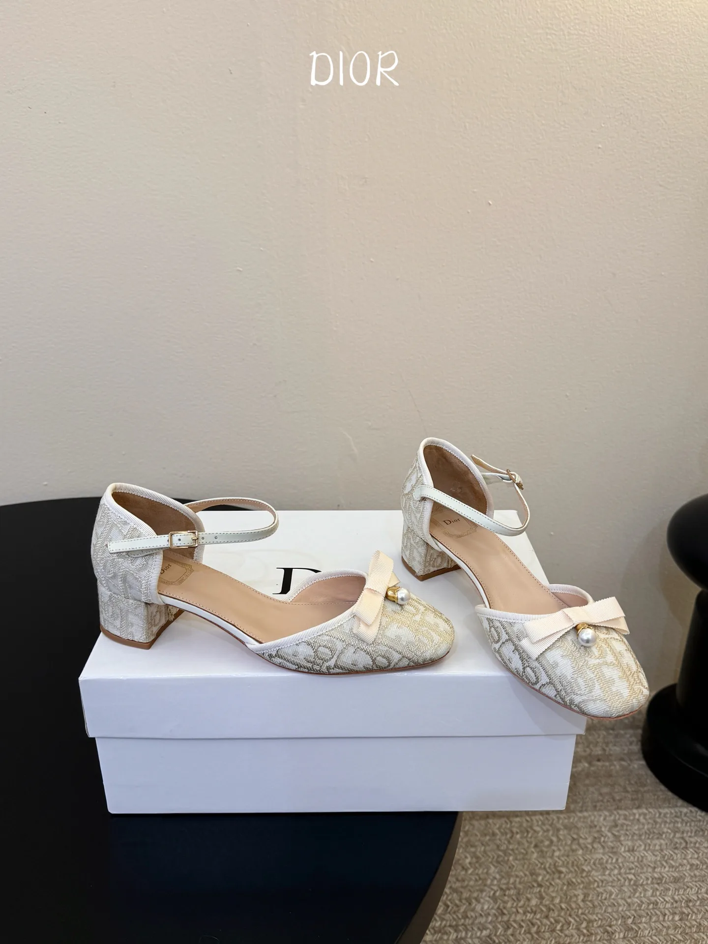 Босоножки Женские Christian Dior 17646551