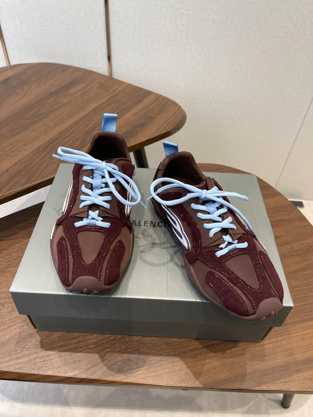 Кроссовки Женские Balenciaga 4952618