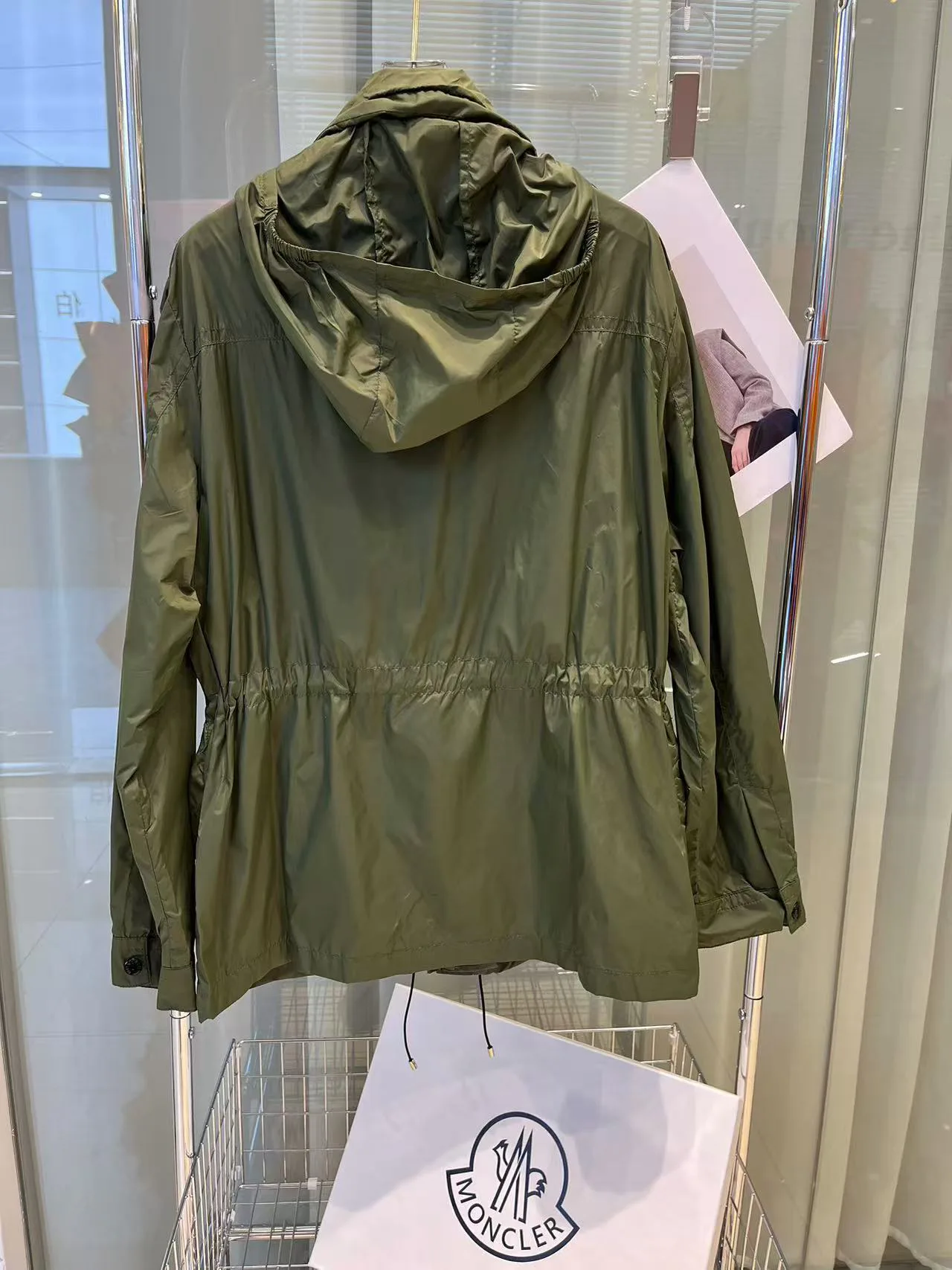 Куртки И Пуховики Женские Moncler 30355