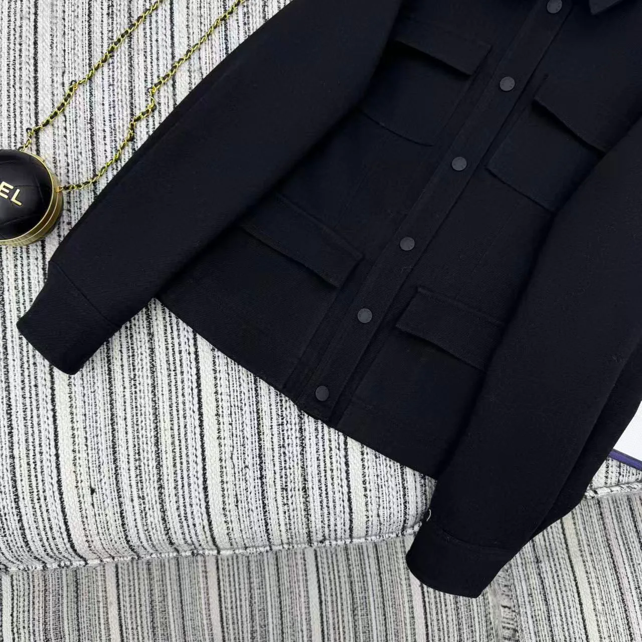 Куртки И Пуховики Мужские Moncler 10732385