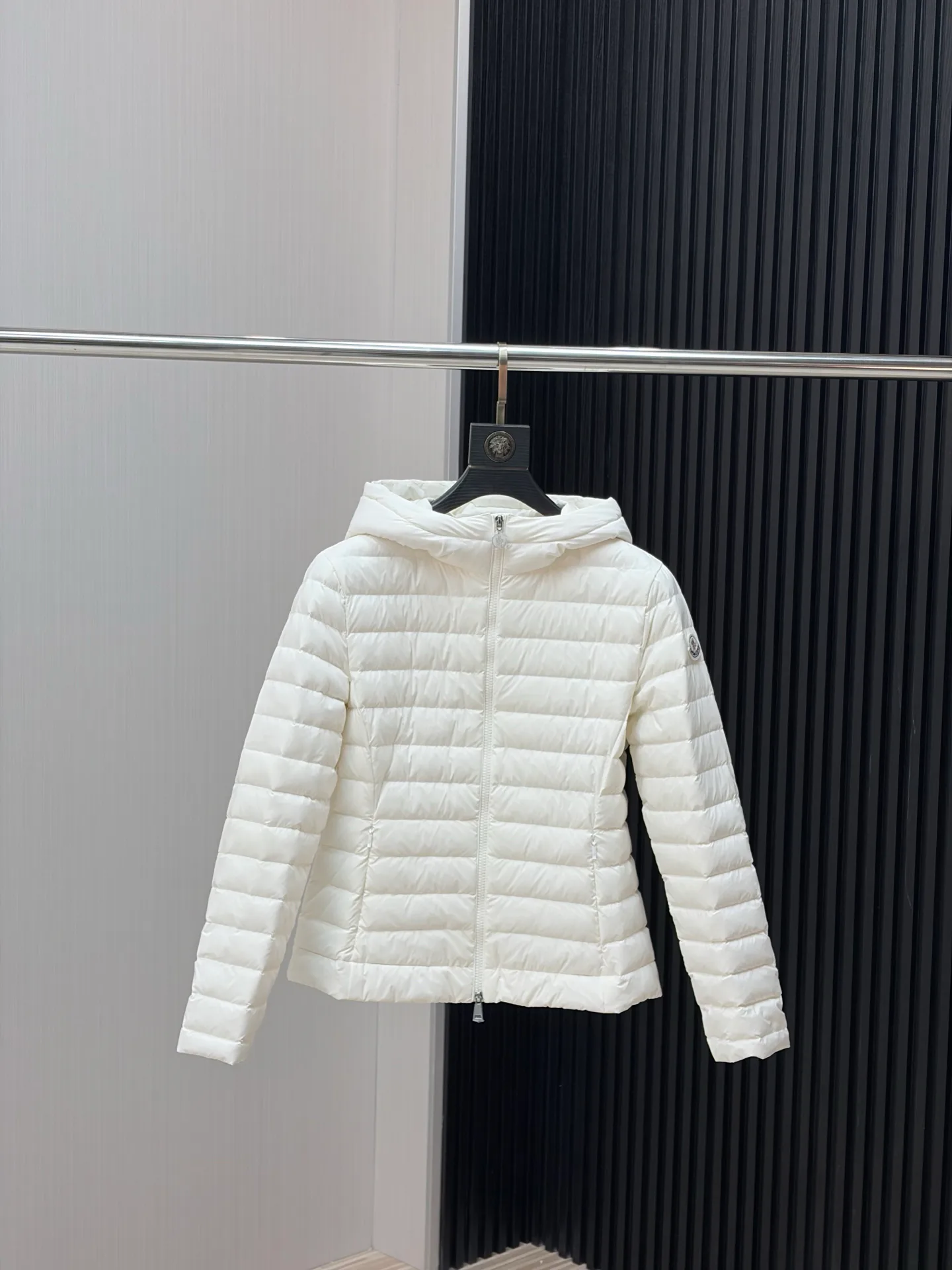 Куртки И Пуховики Мужские Moncler 17908041