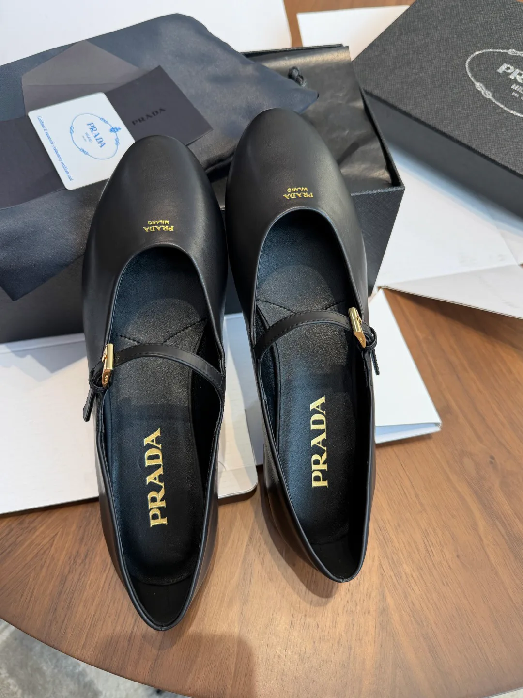 Туфли Женские Prada 18974892