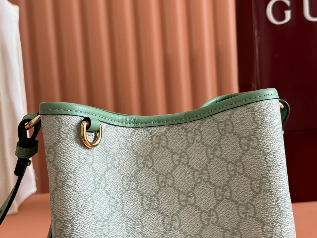 Классические Сумки Женские Gucci 11565796