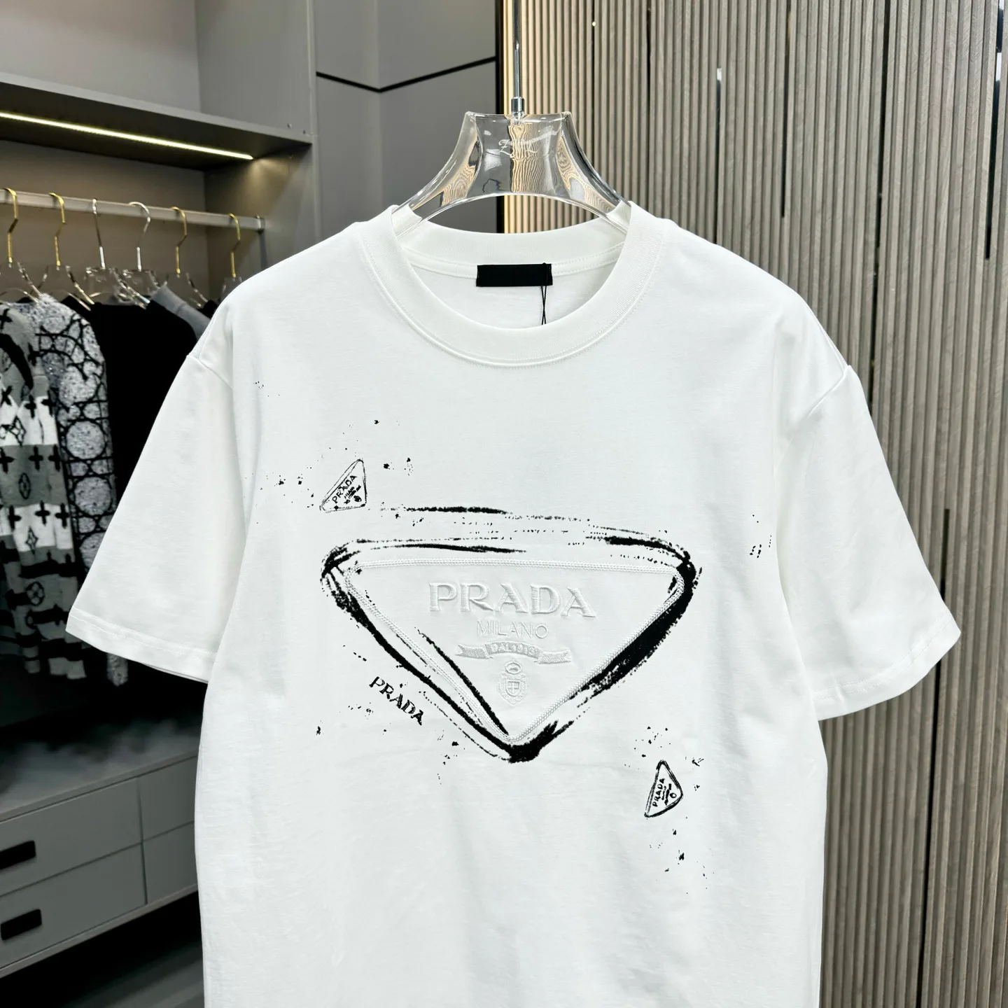 Футболки Женские Prada 1887620