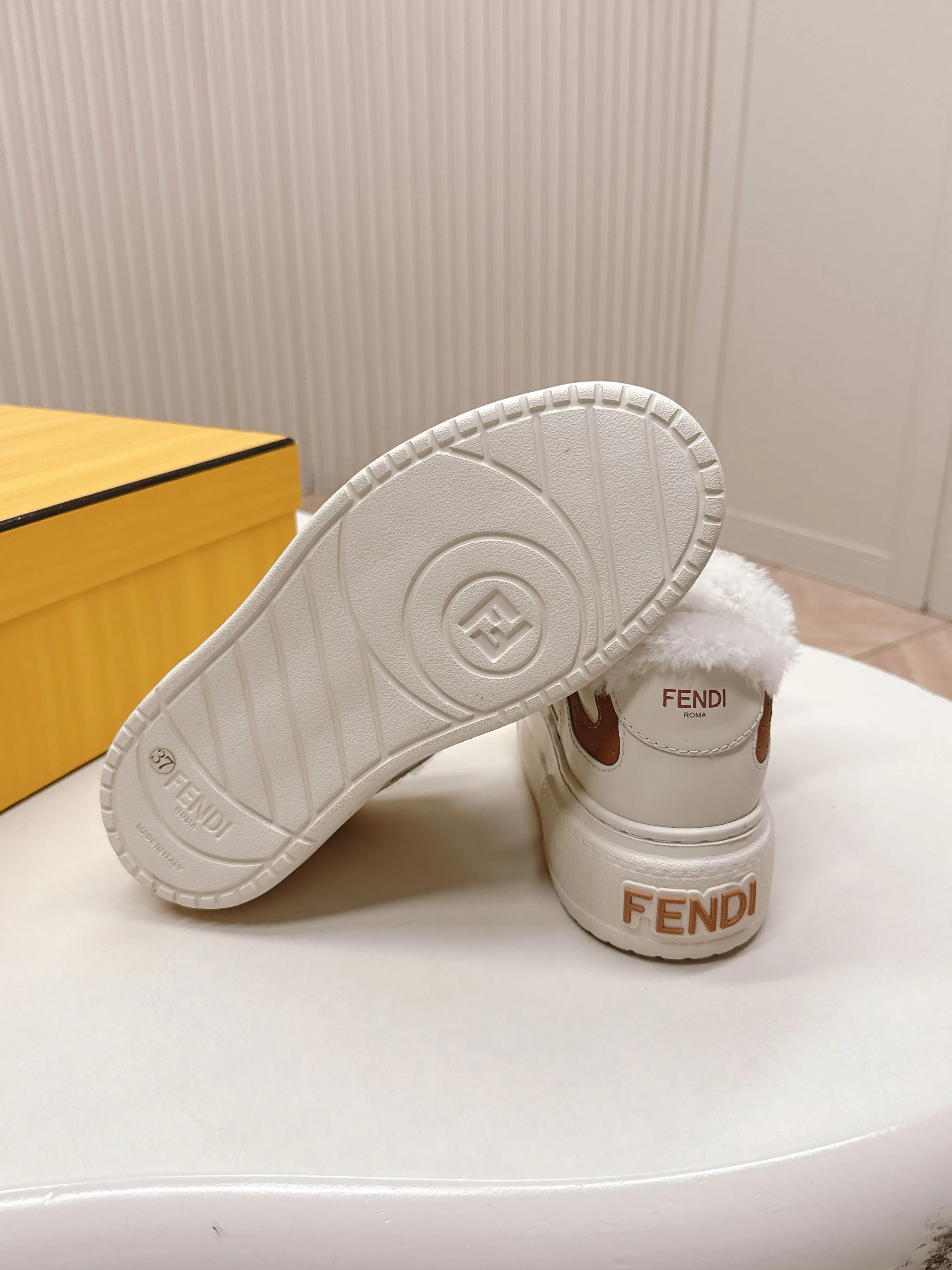 Кеды Женские Fendi 403670