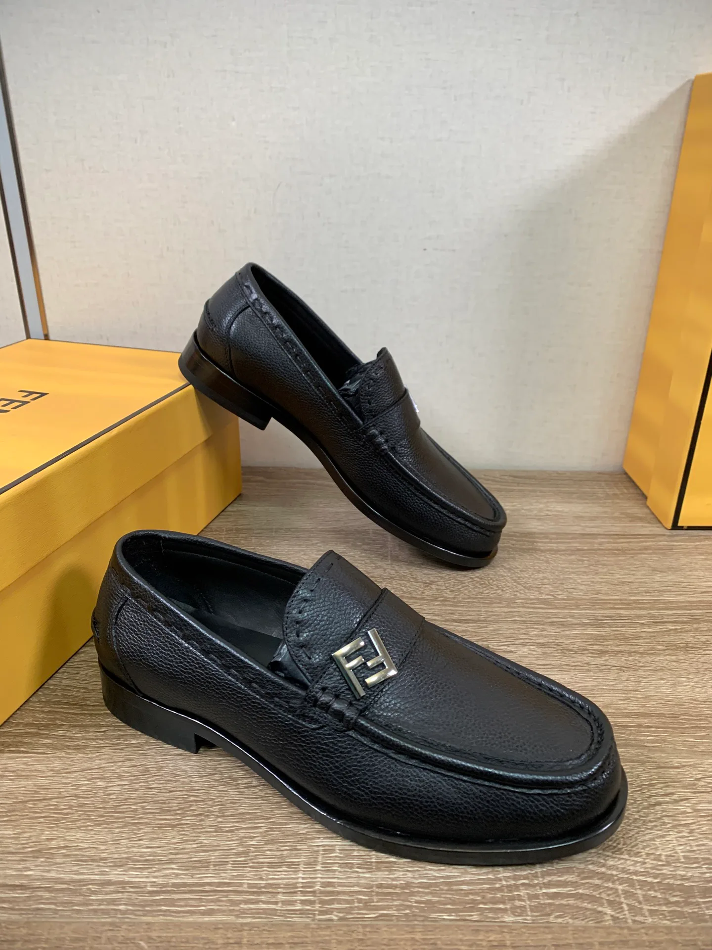 Лоферы И Туфли Мужские Fendi 957484