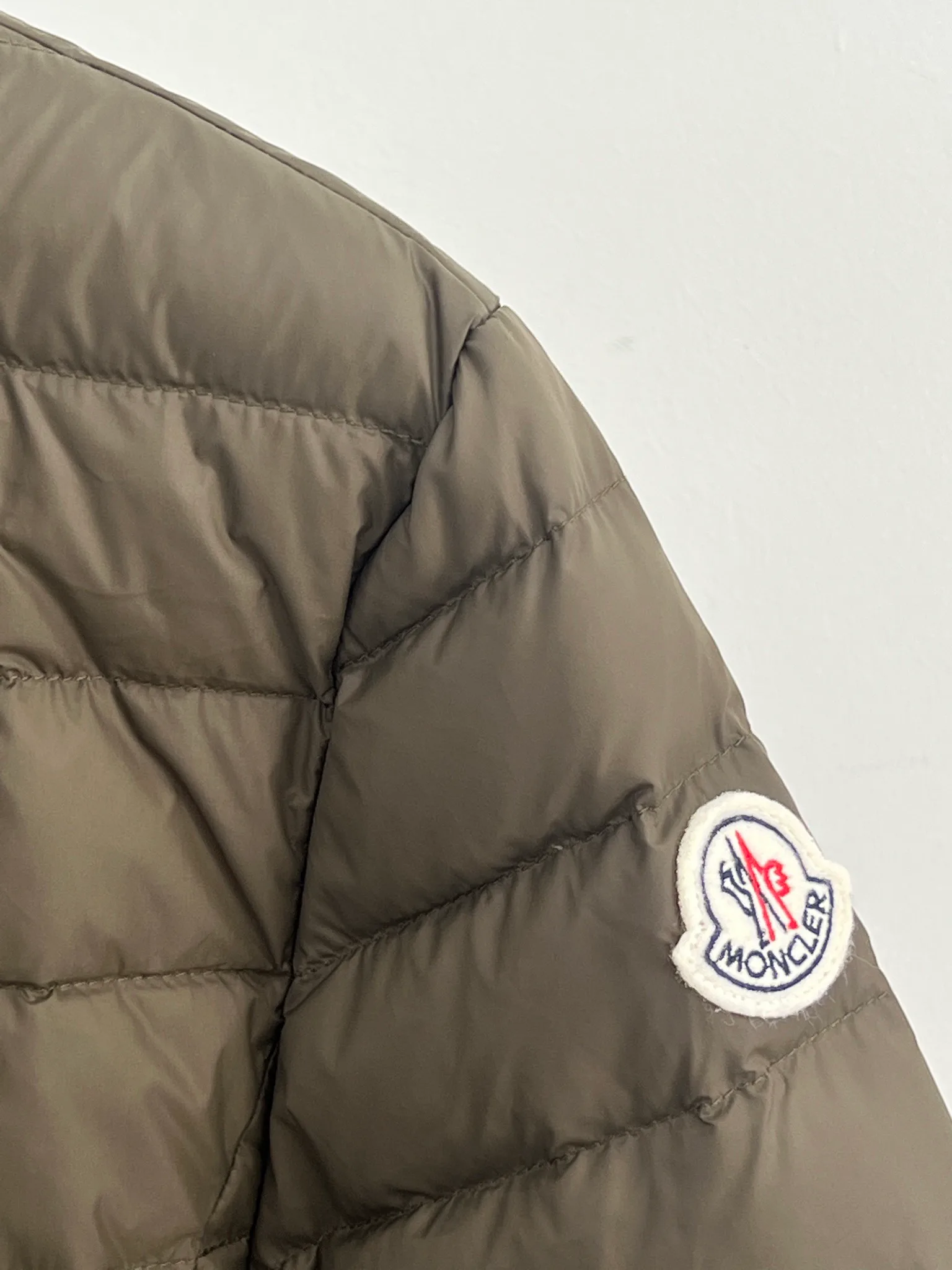 Куртки И Пуховики Женские Moncler 18416155