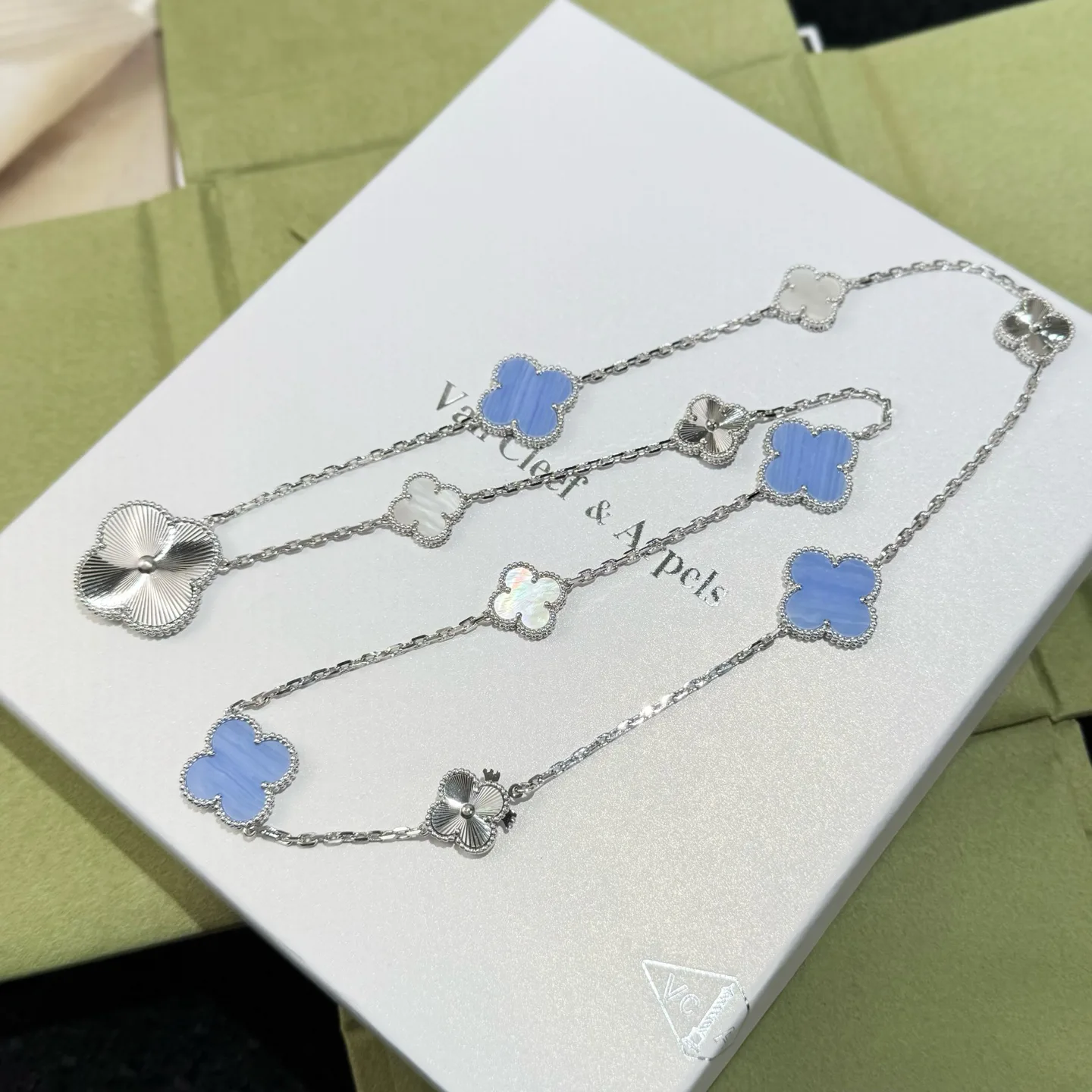 Бижутерия Van Cleef & Arpels 910015