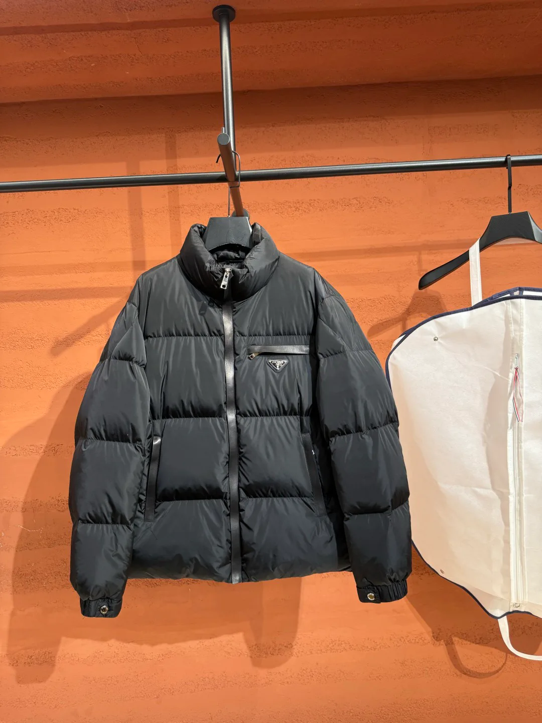 Куртки И Пуховики Женские Prada 19025203
