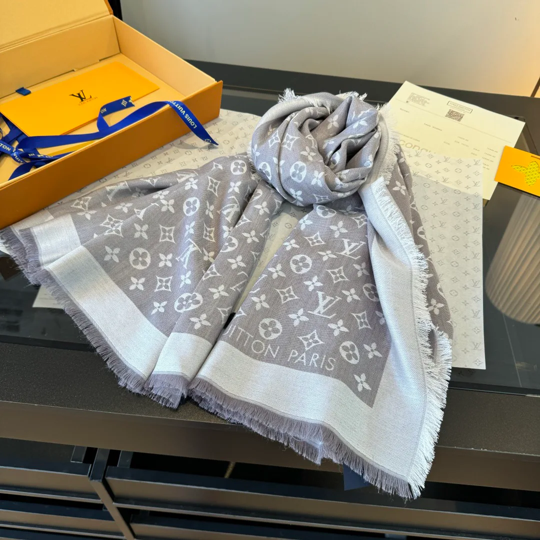 Шарфы Louis Vuitton 1303430