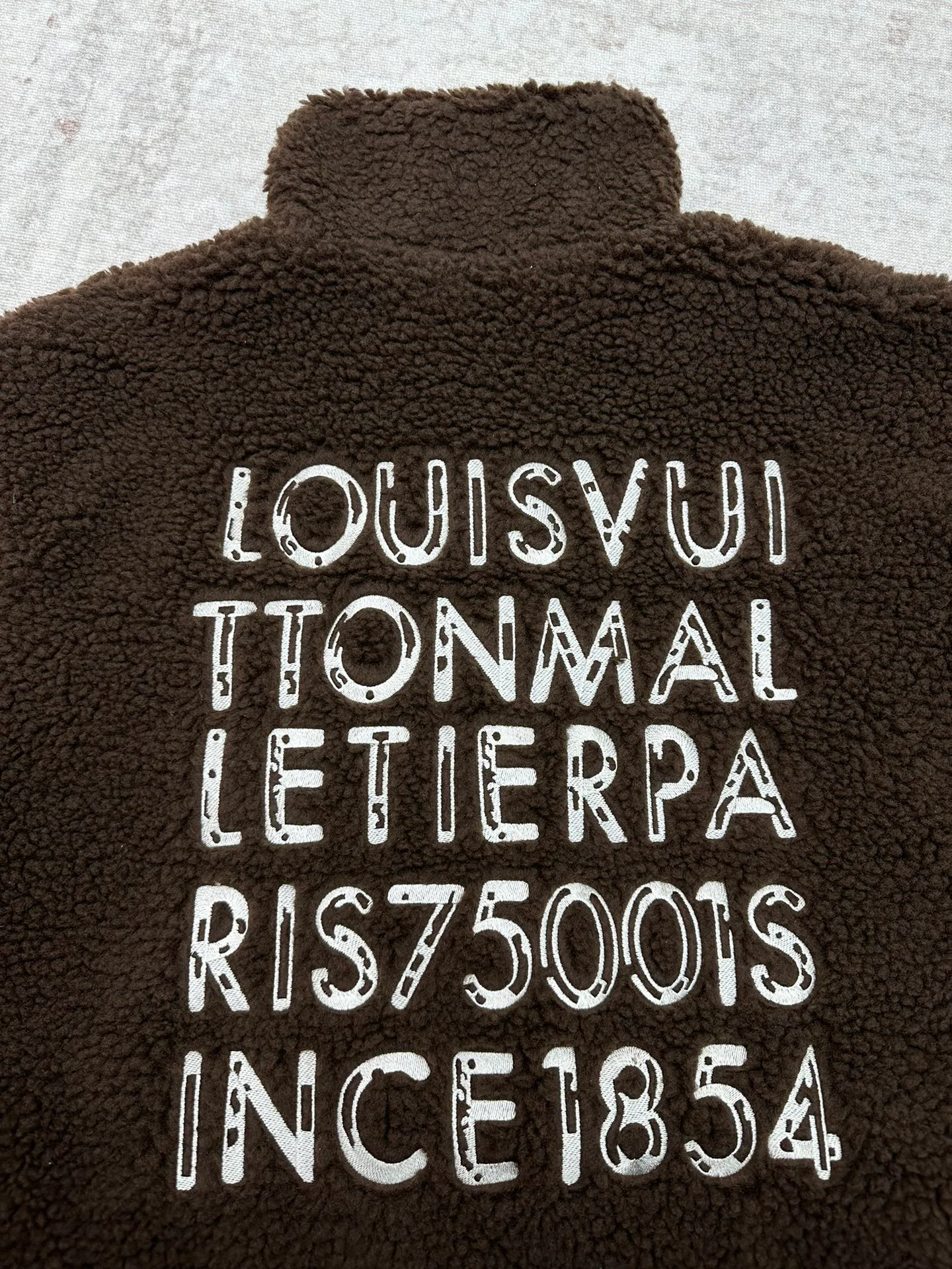 Куртки И Пуховики Мужские Louis Vuitton 1331387