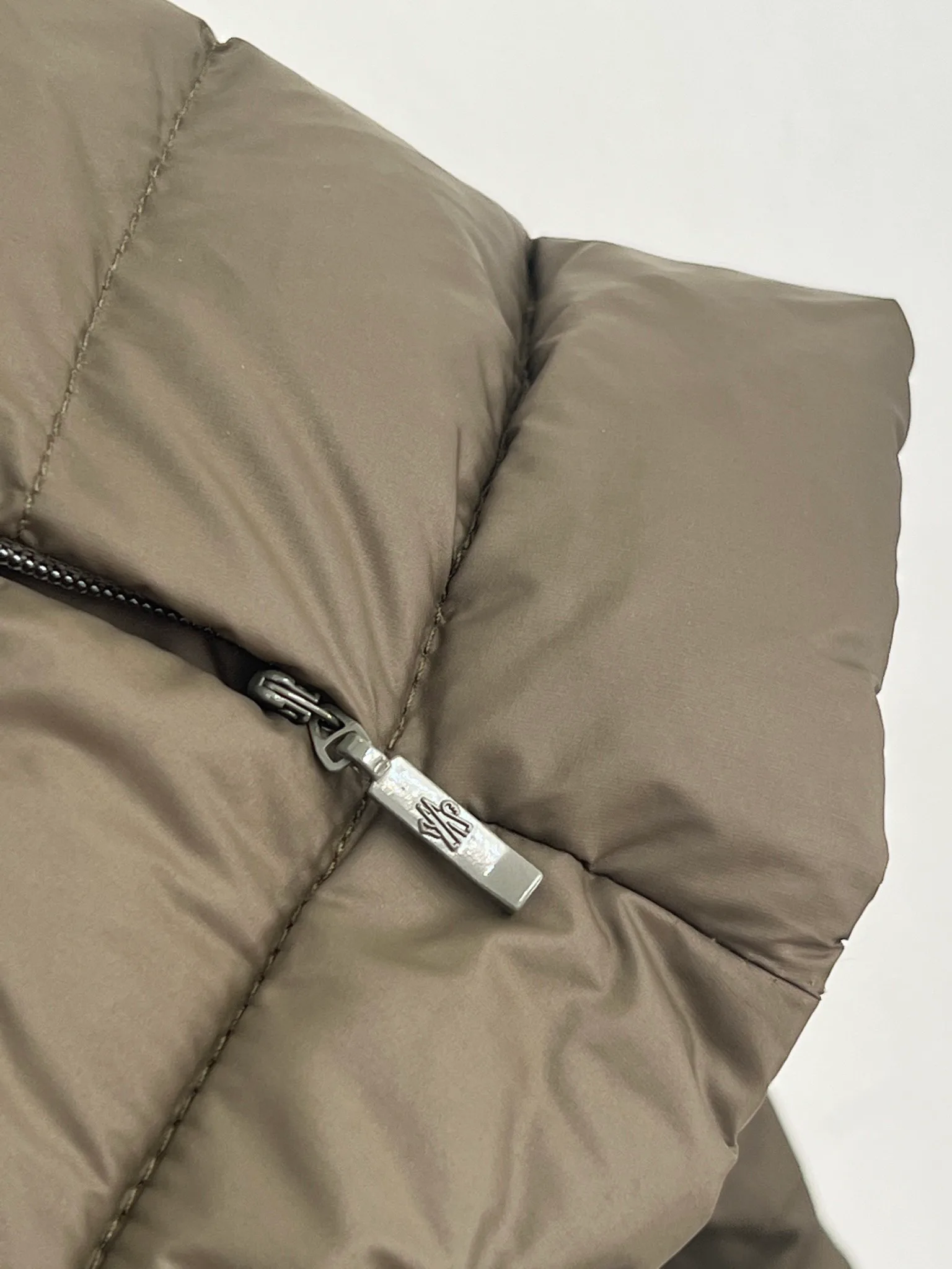 Куртки И Пуховики Женские Moncler 18416155