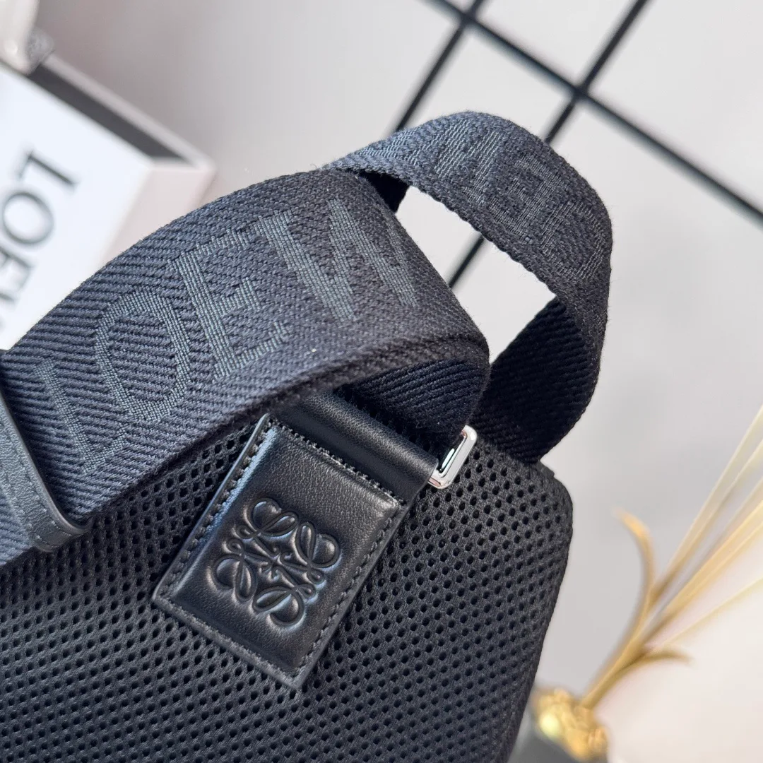 Сумки На Ремне Женские Loewe 11513629