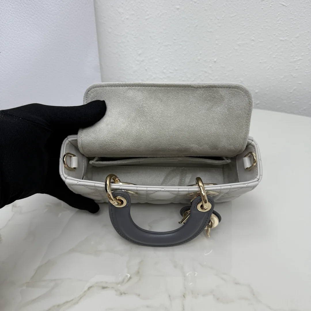 Классические Сумки Женские Christian Dior 18116368