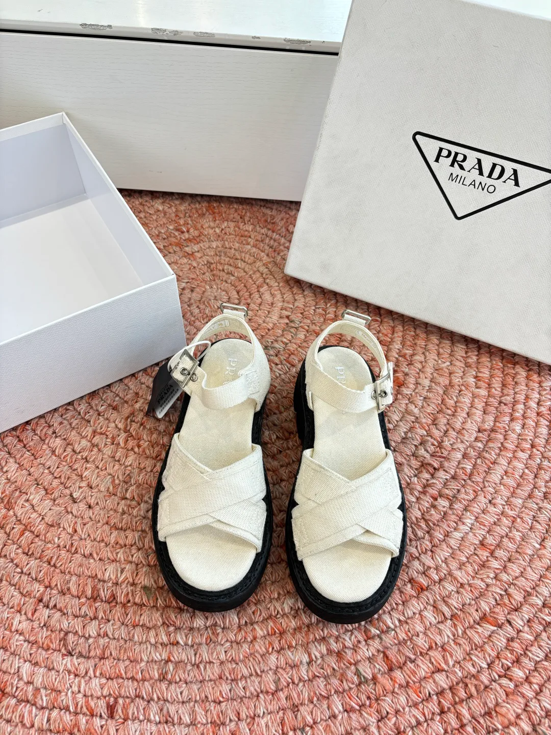Сандалии Женские Prada 11410366