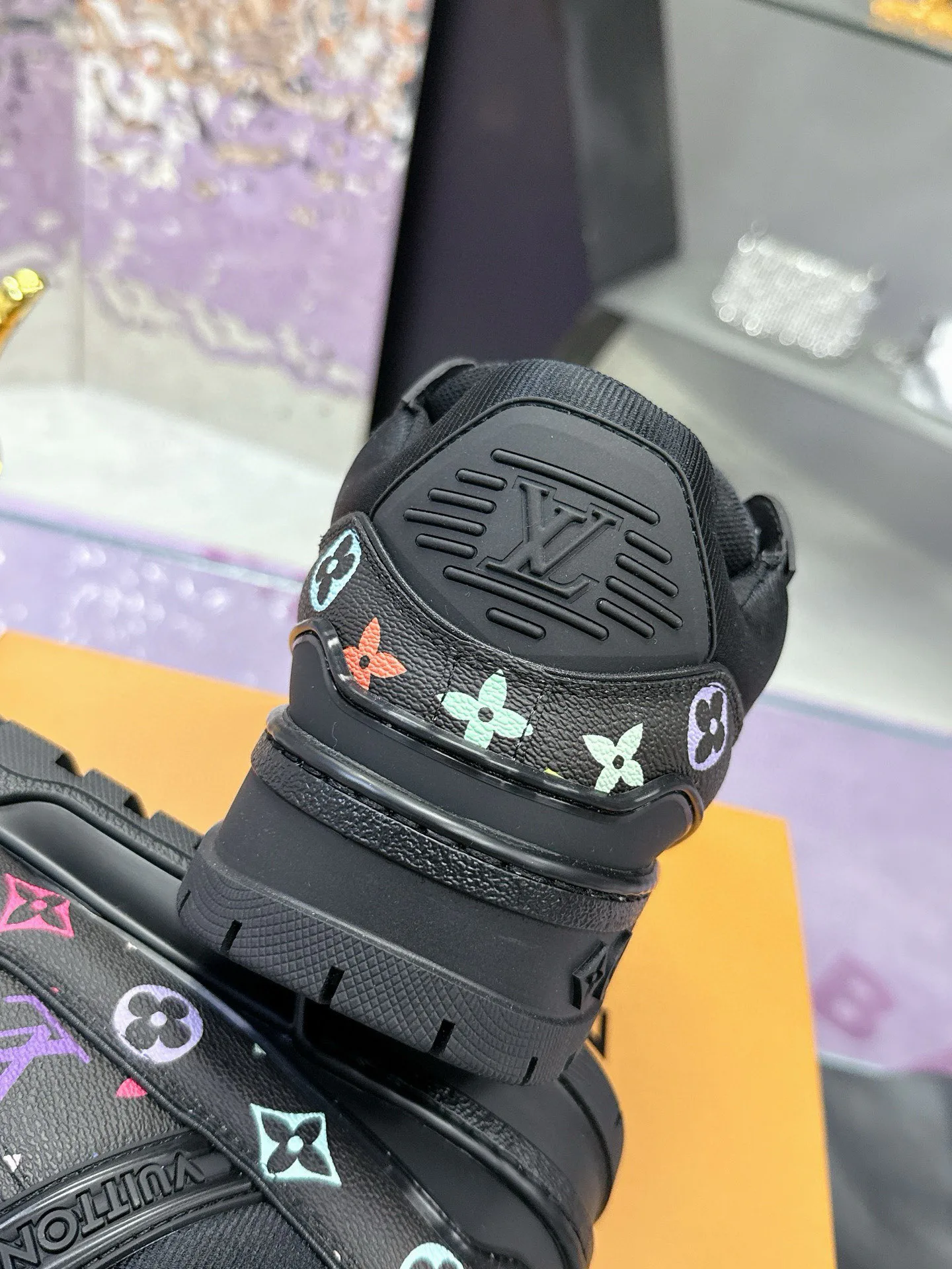 Кроссовки Женские Louis Vuitton 589230