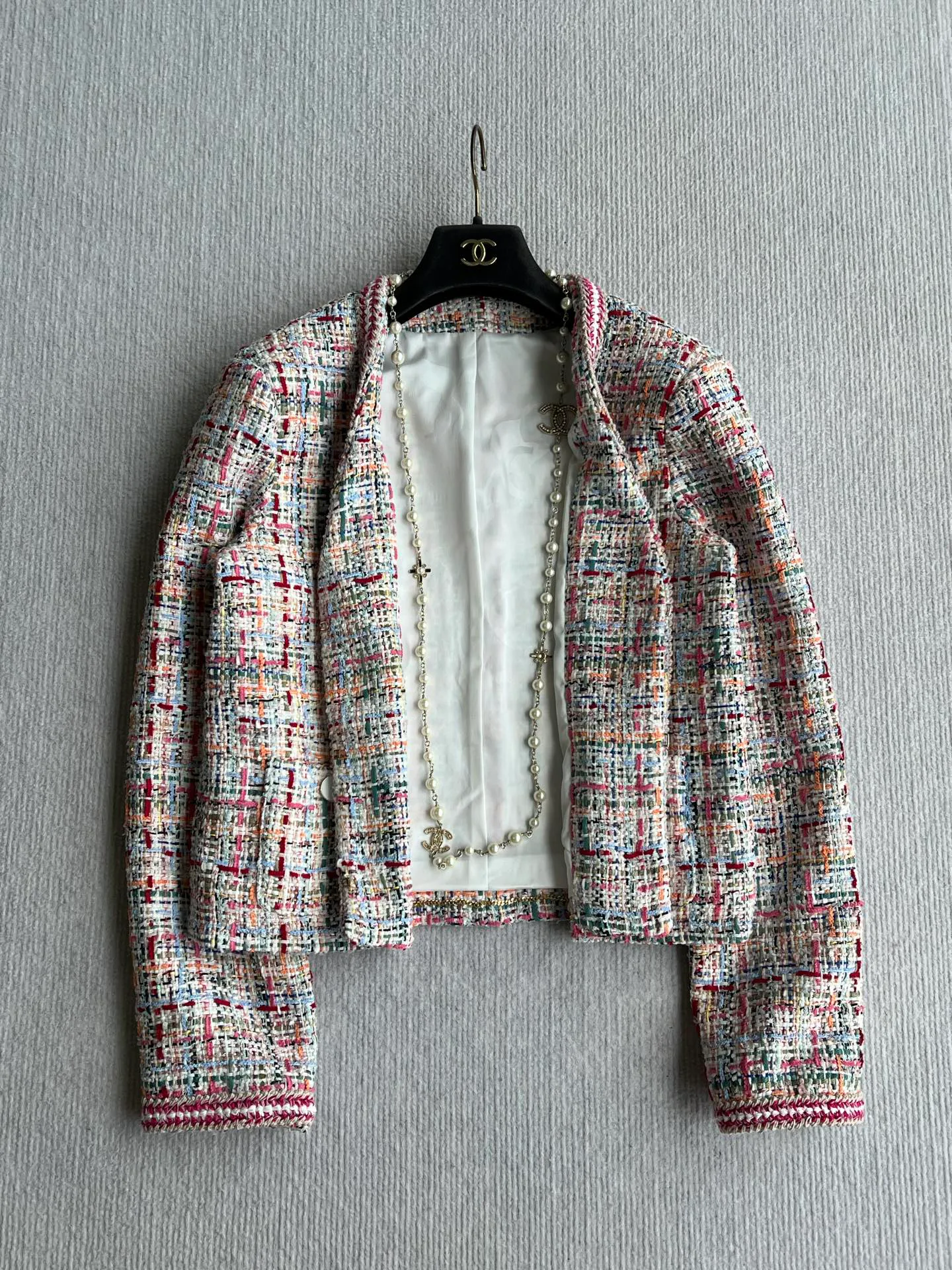 Жакеты Женские Chanel 16968672