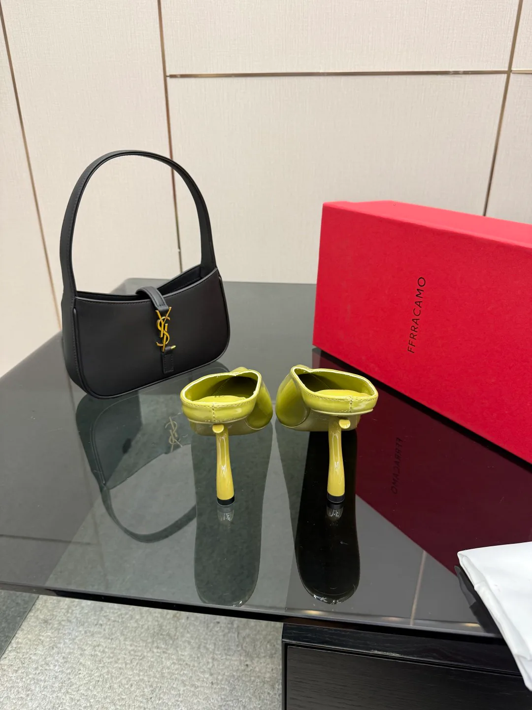 Туфли Женские Salvatore Ferragamo 528602