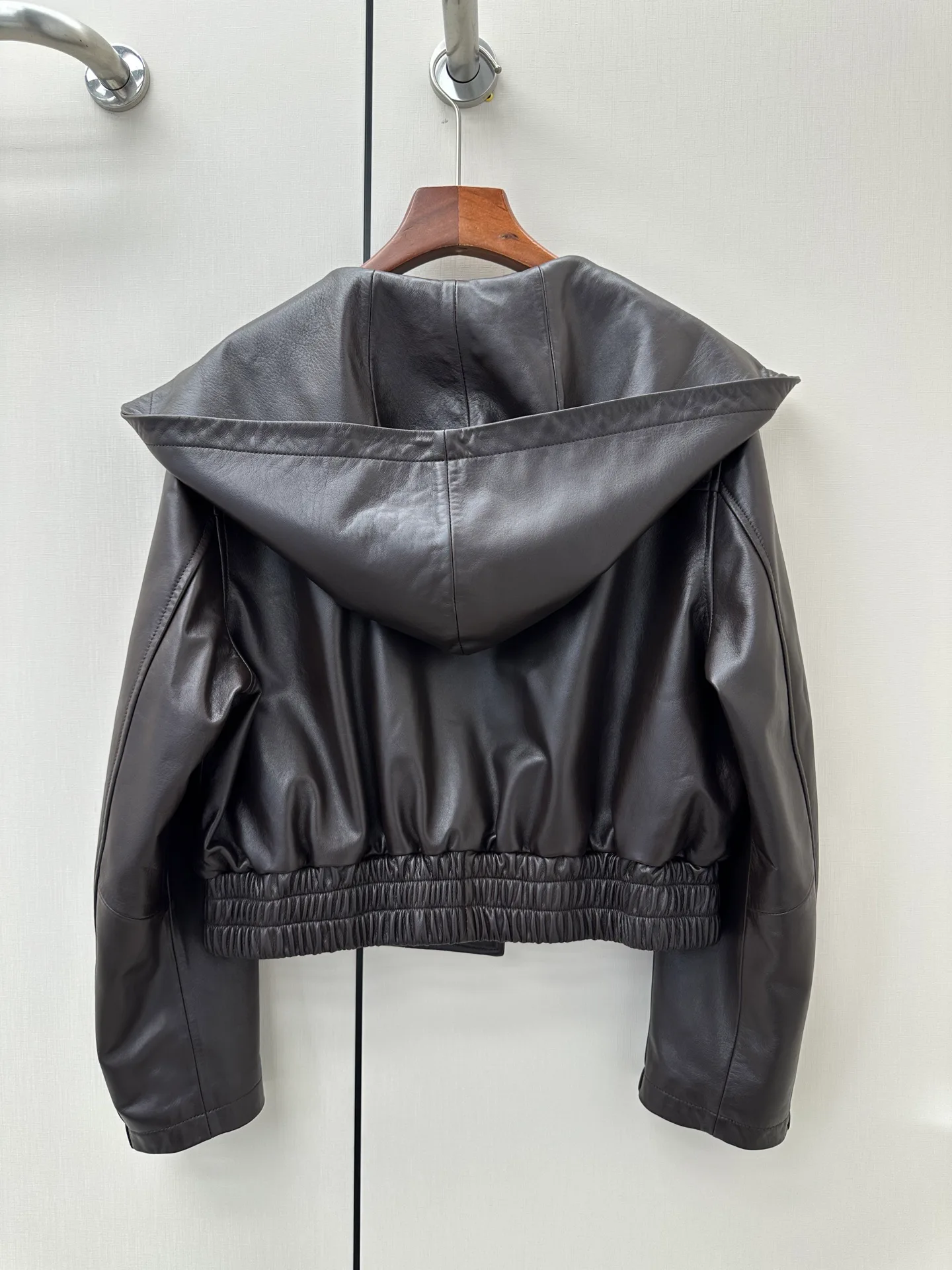 Кожаные Куртки И Дублёнки Женские Saint Laurent 18172807