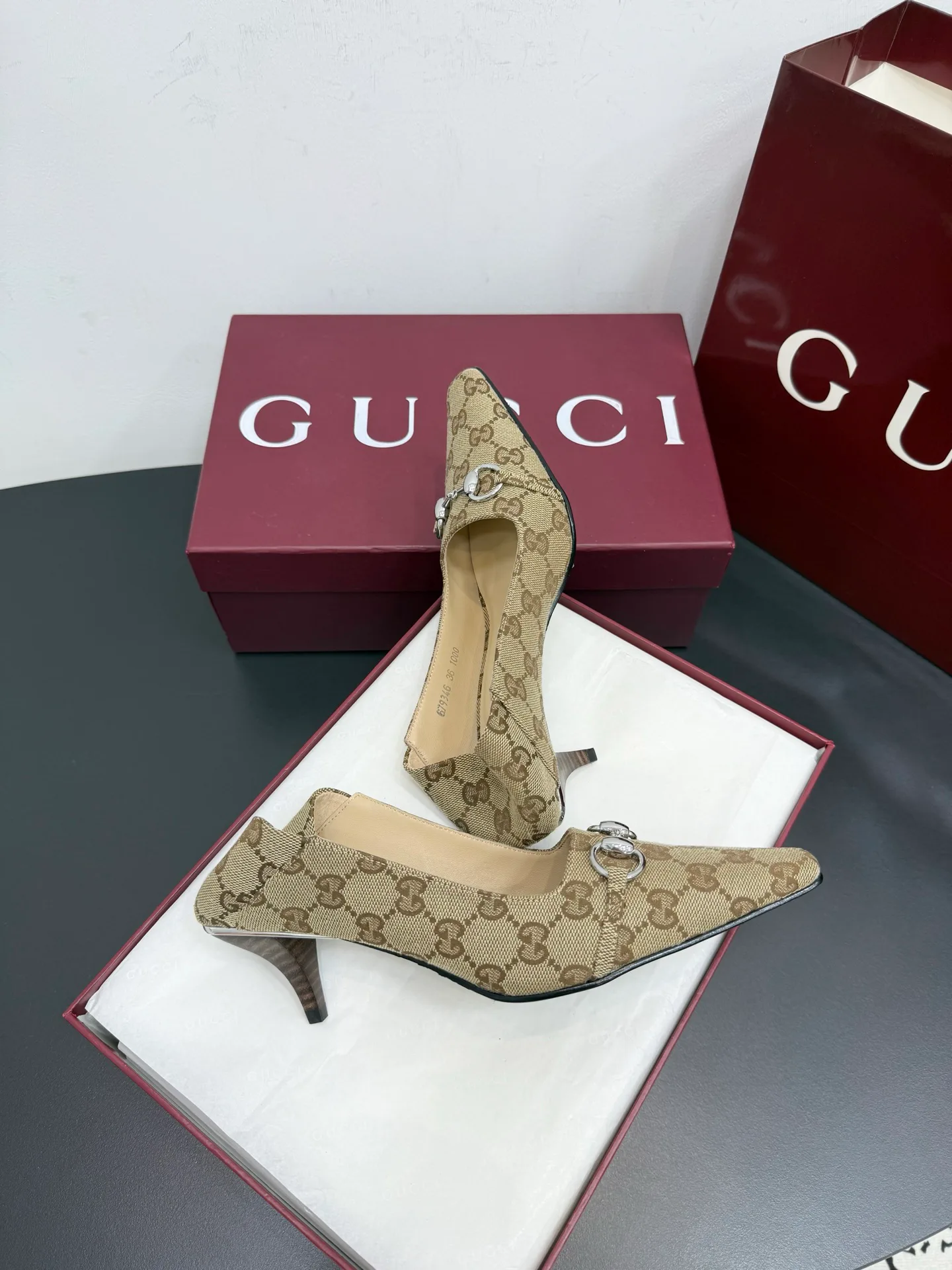 Туфли Женские Gucci 882802