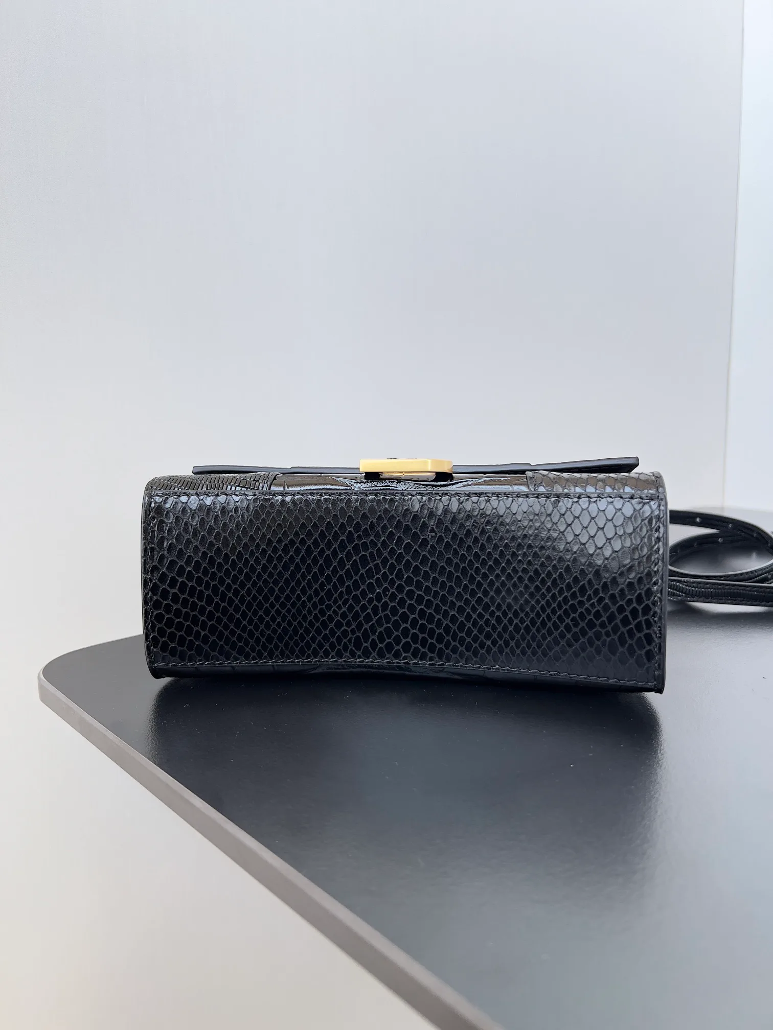 Сумки На Ремне Женские Balenciaga 217807