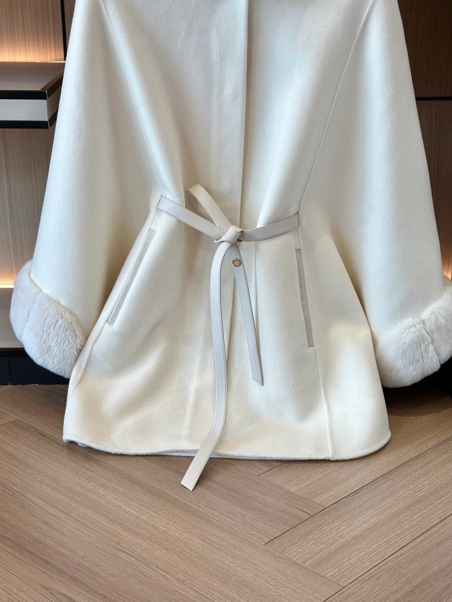 Пальто Женские Loro Piana 18706875