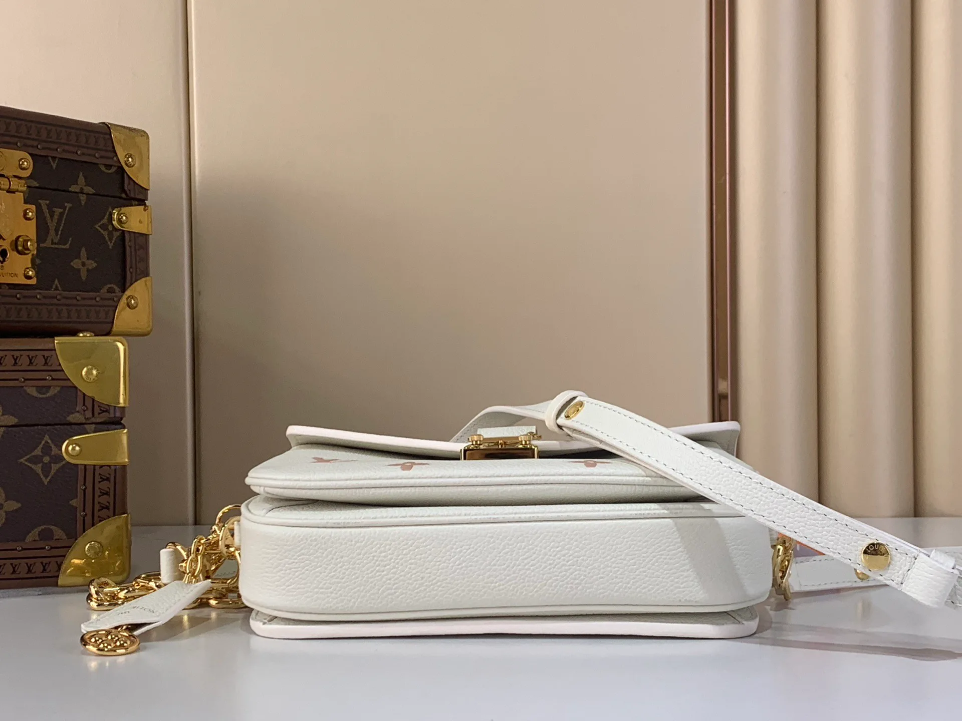 Классические Сумки Женские Louis Vuitton 1547168