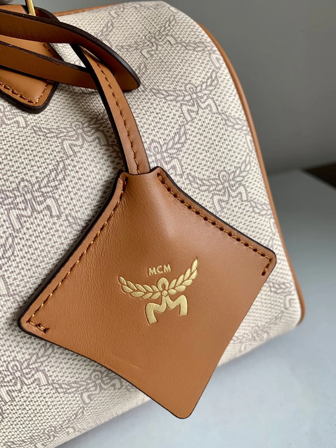 Классические Сумки Женские Mcm 9836289