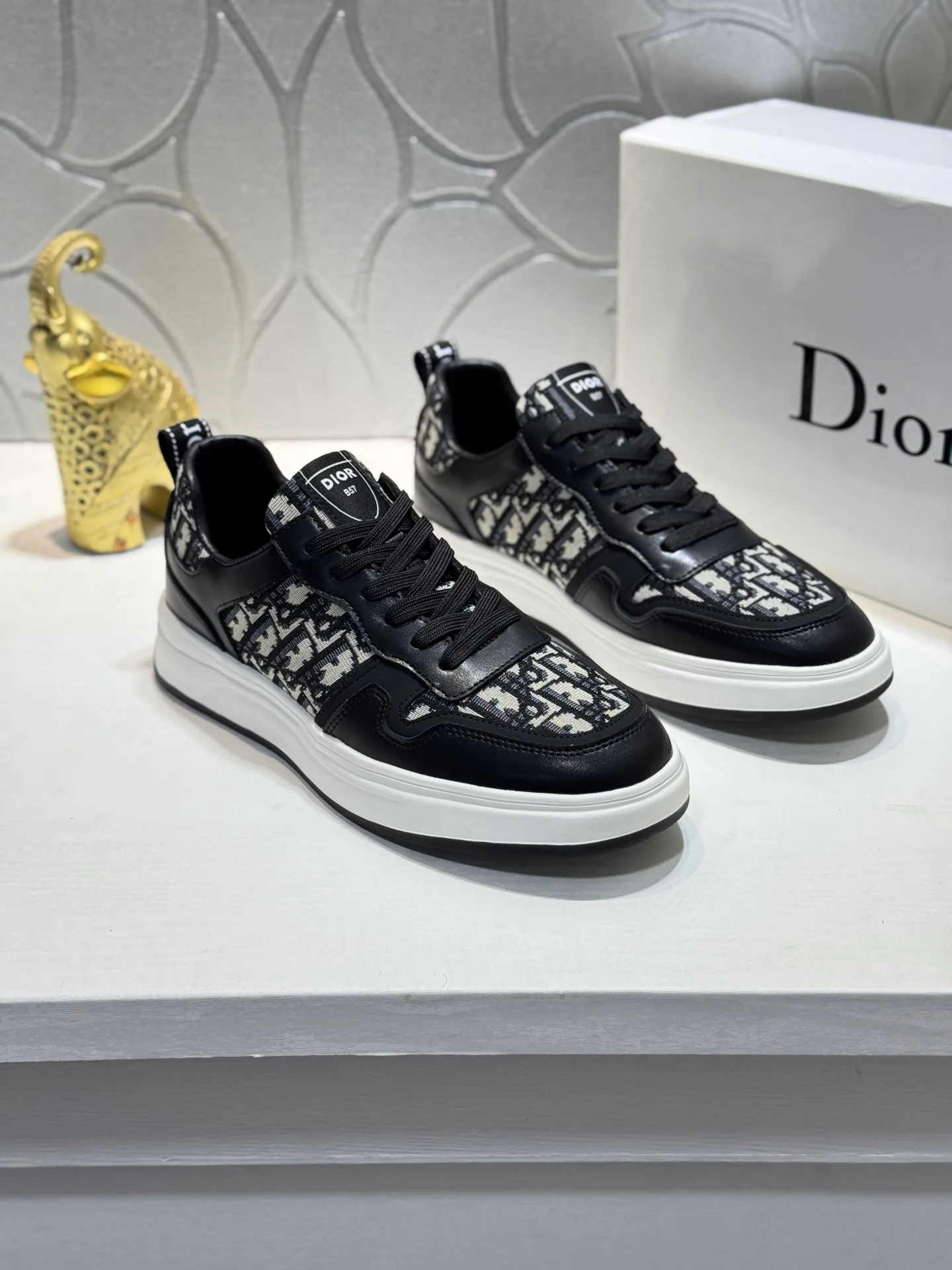Кроссовки Мужские Christian Dior 17934221