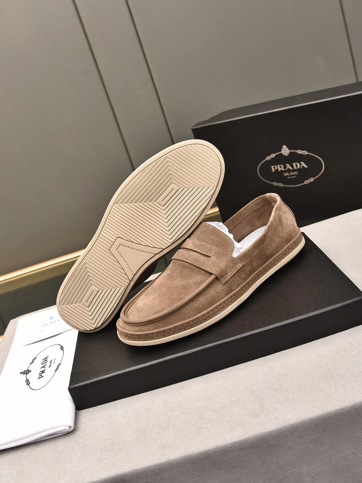 Туфли Женские Prada 11703752