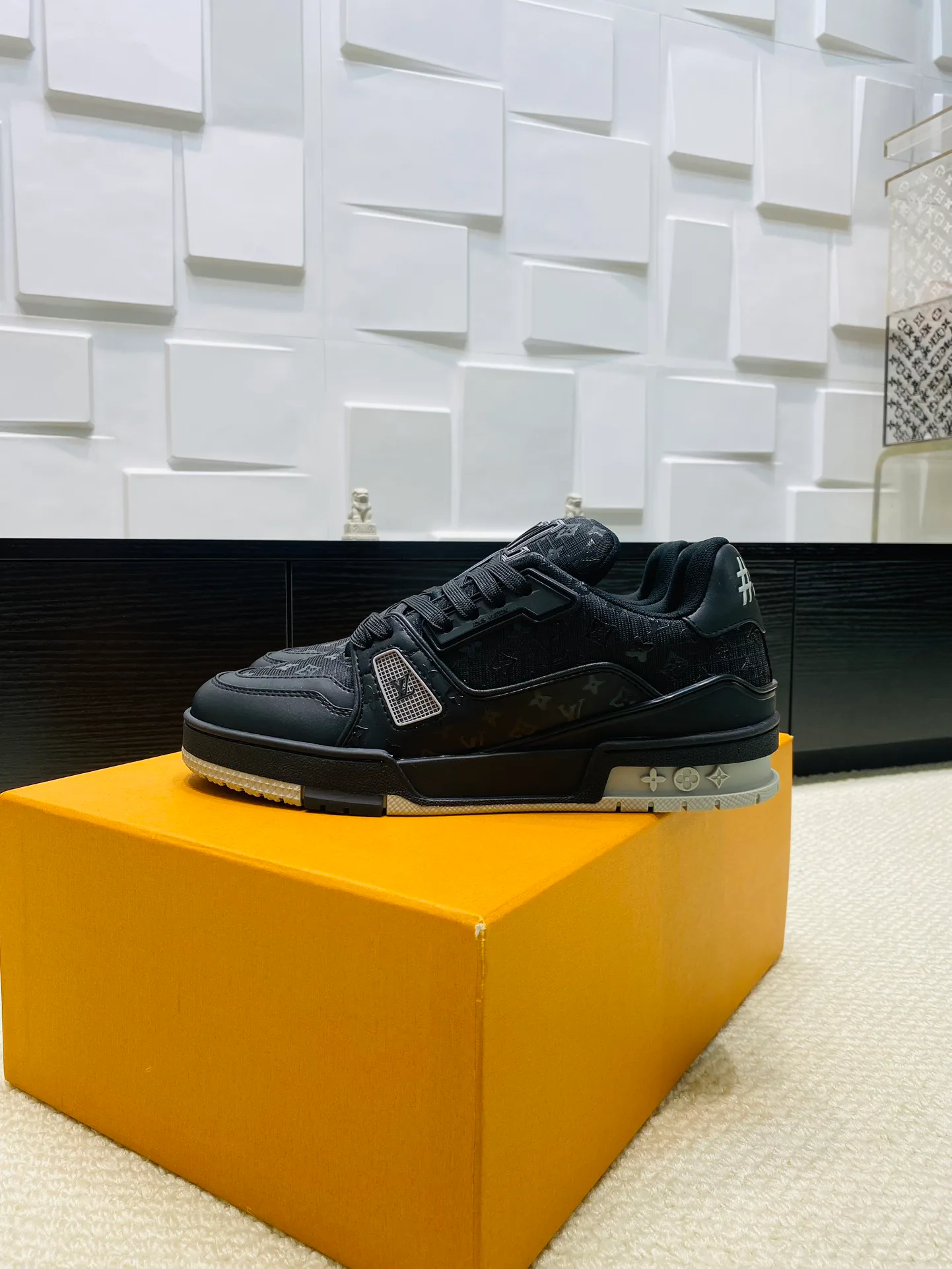 Кроссовки Женские Louis Vuitton 467048