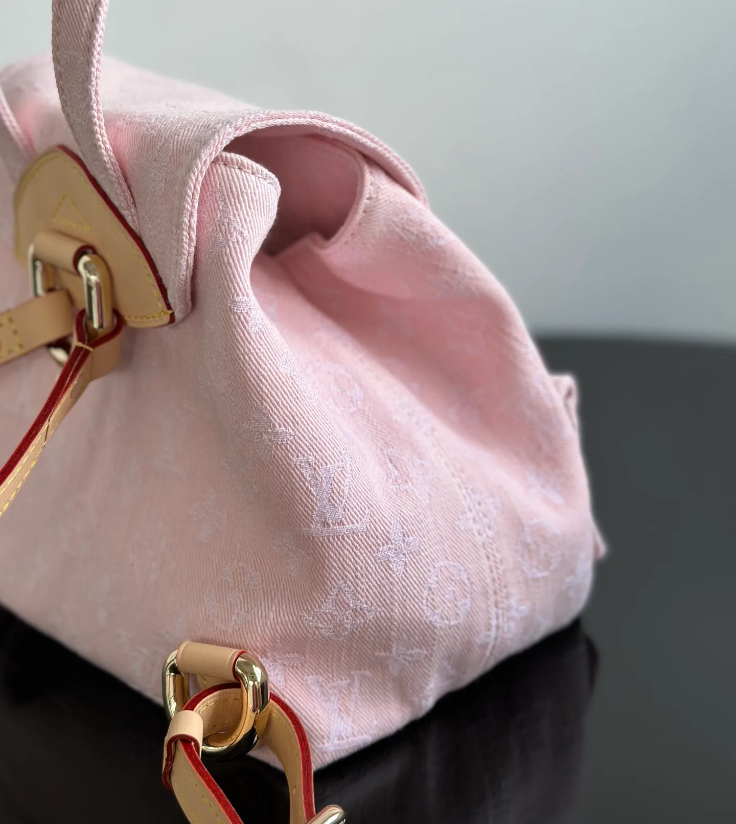 Рюкзаки Женские Louis Vuitton 18376511