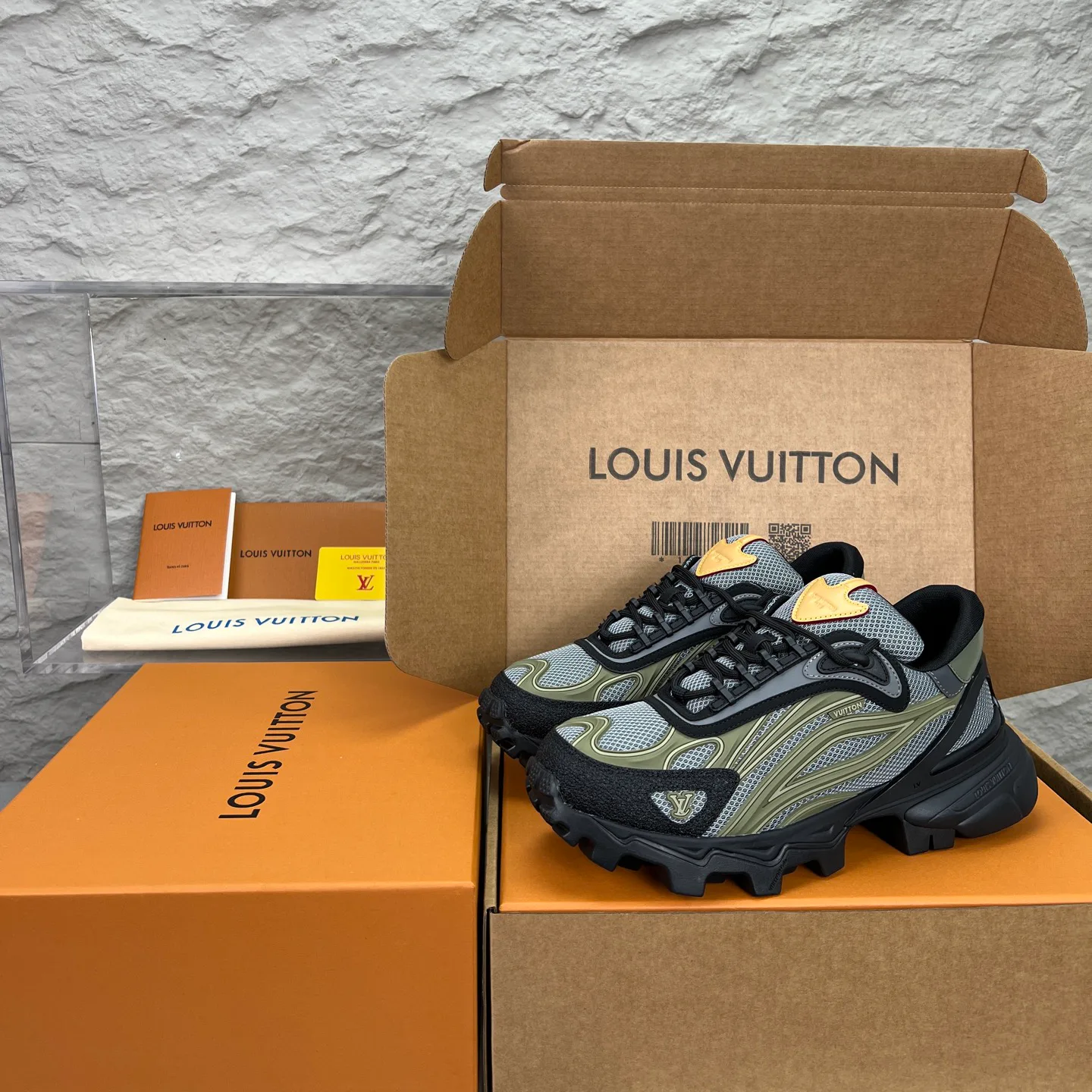Кроссовки Мужские Louis Vuitton 11638101