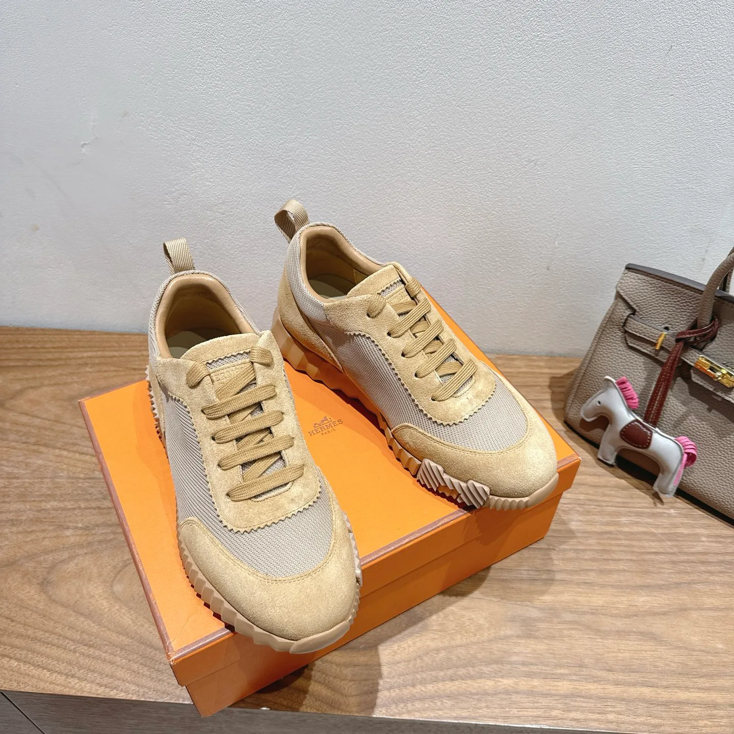 Кроссовки Женские Hermes 9914942