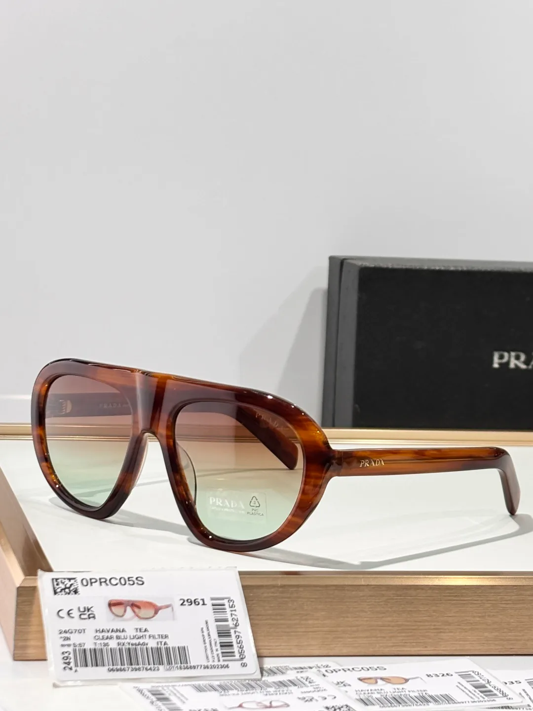 Очки Prada 18670016