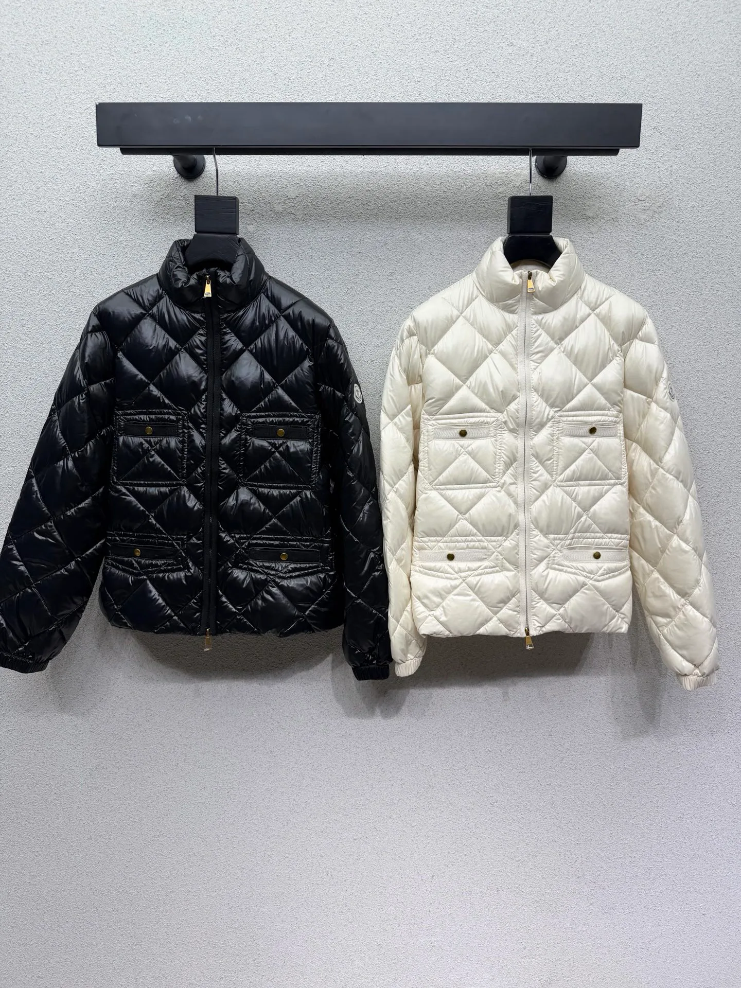 Куртки И Пуховики Женские Moncler 19283354