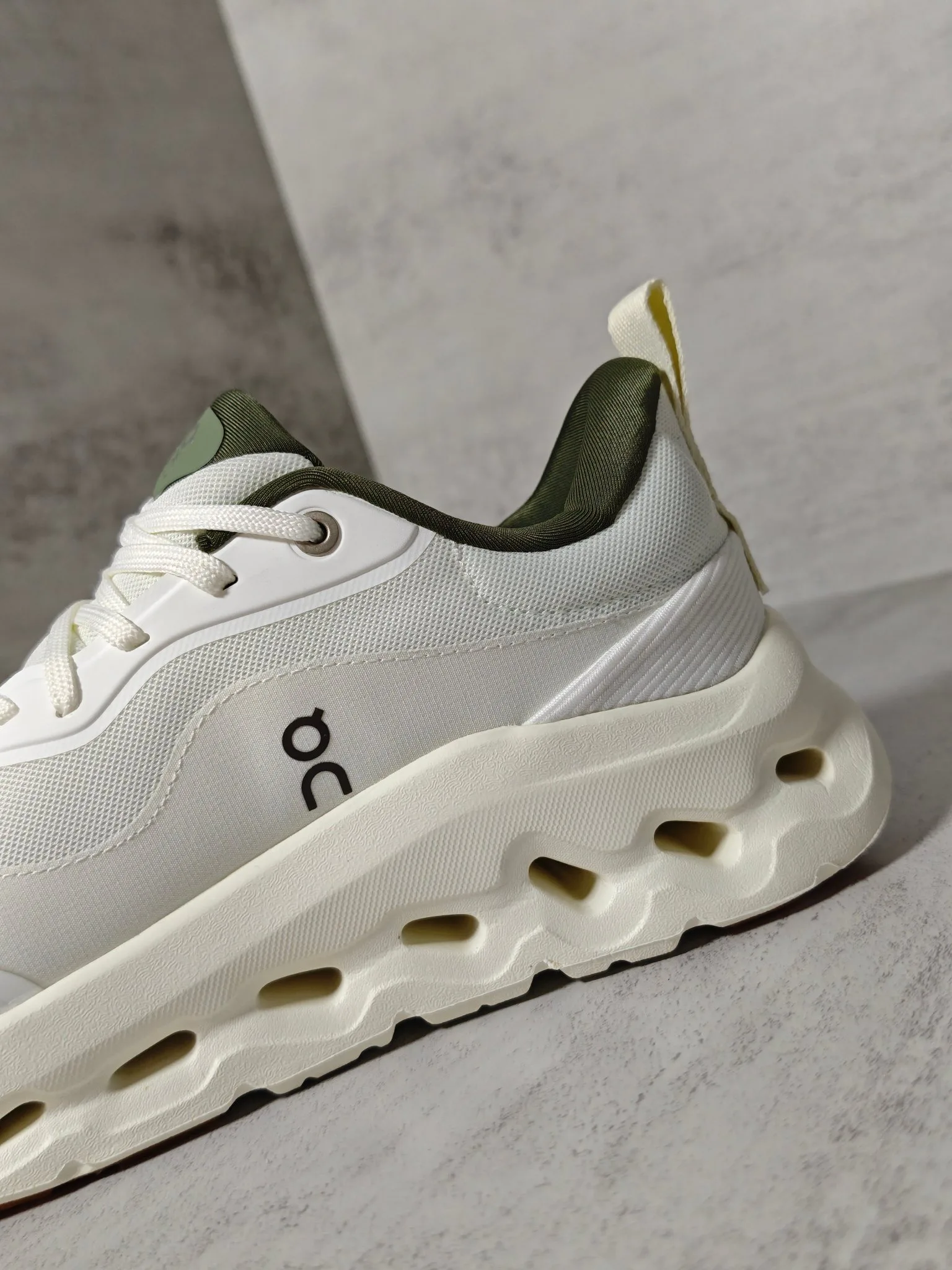 Кроссовки Женские Loewe 108286