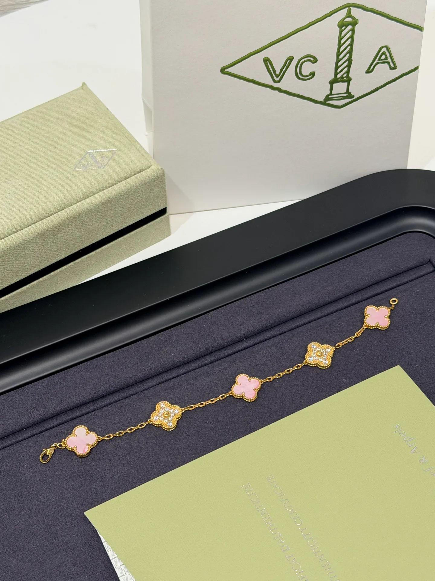 Бижутерия Van Cleef & Arpels 18123053