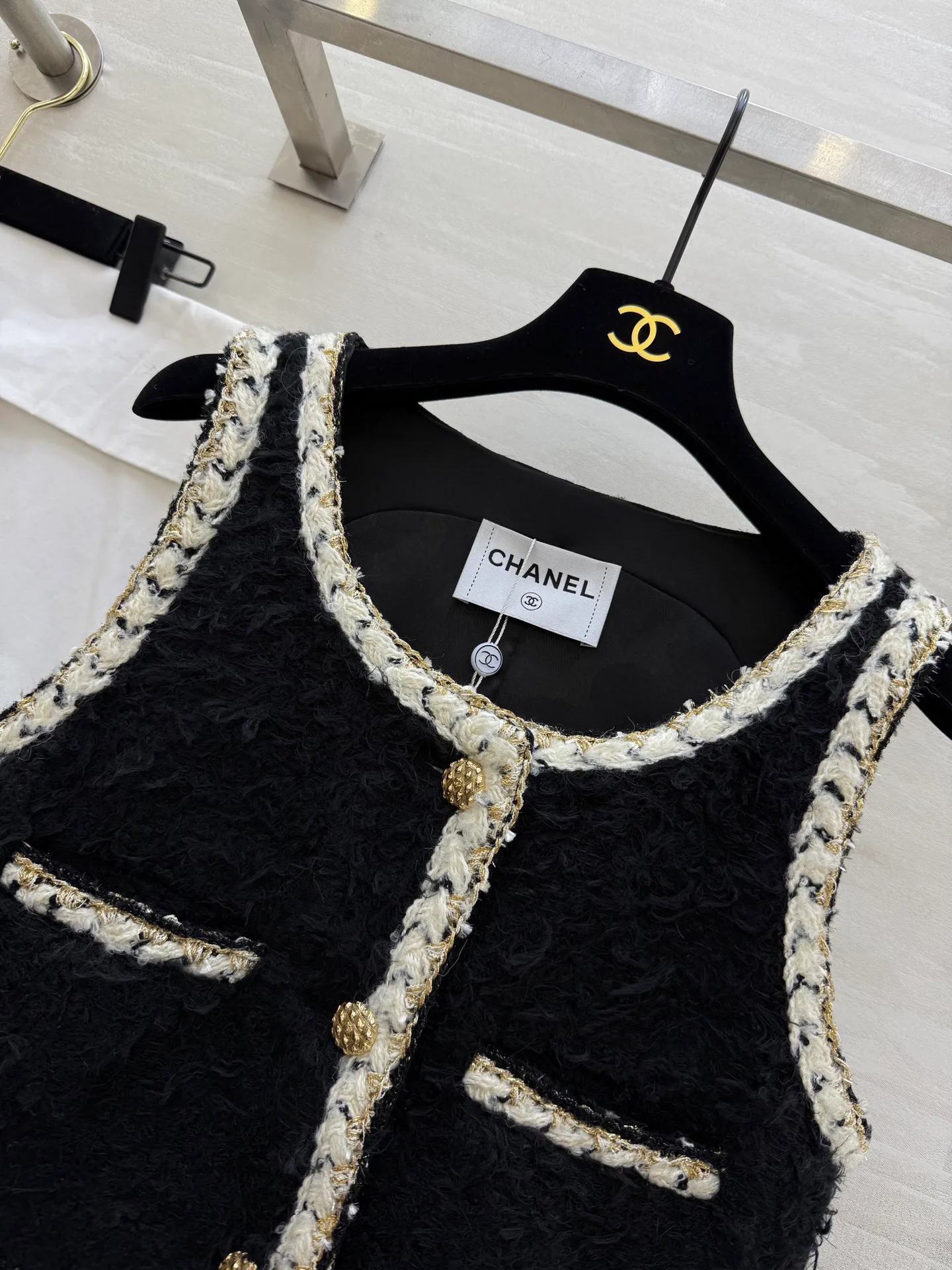 Жилеты Женские Chanel 10088703