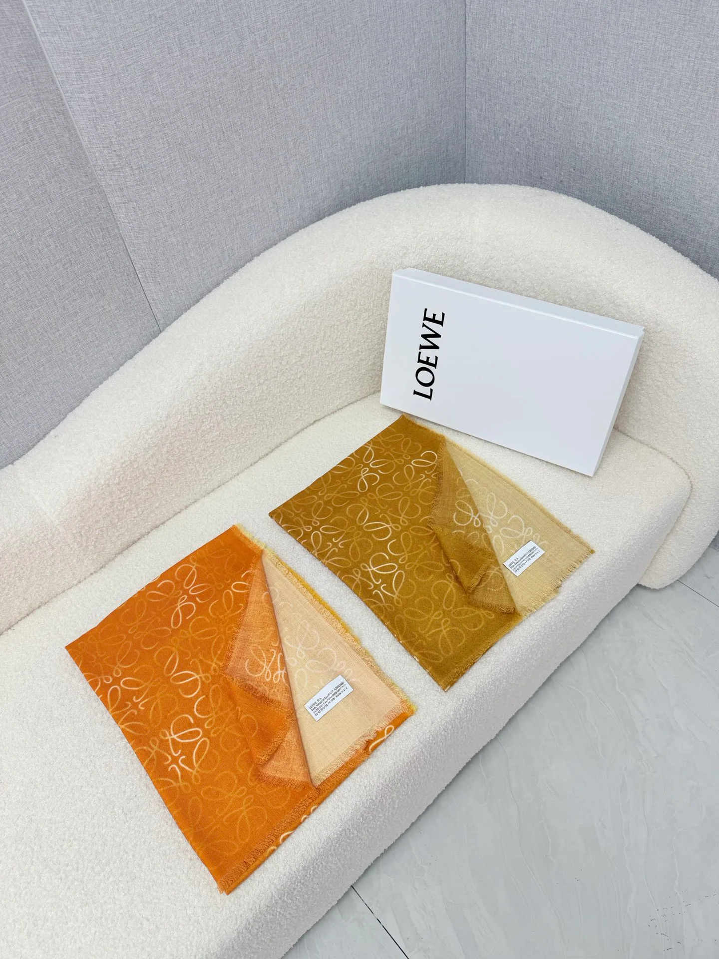 Шарфы Loewe 18322310