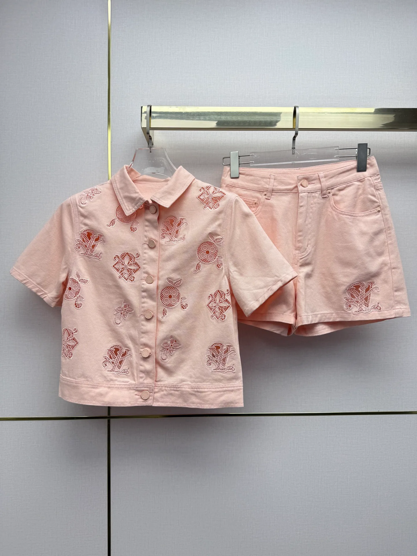 Костюмы Женские Louis Vuitton 10475311