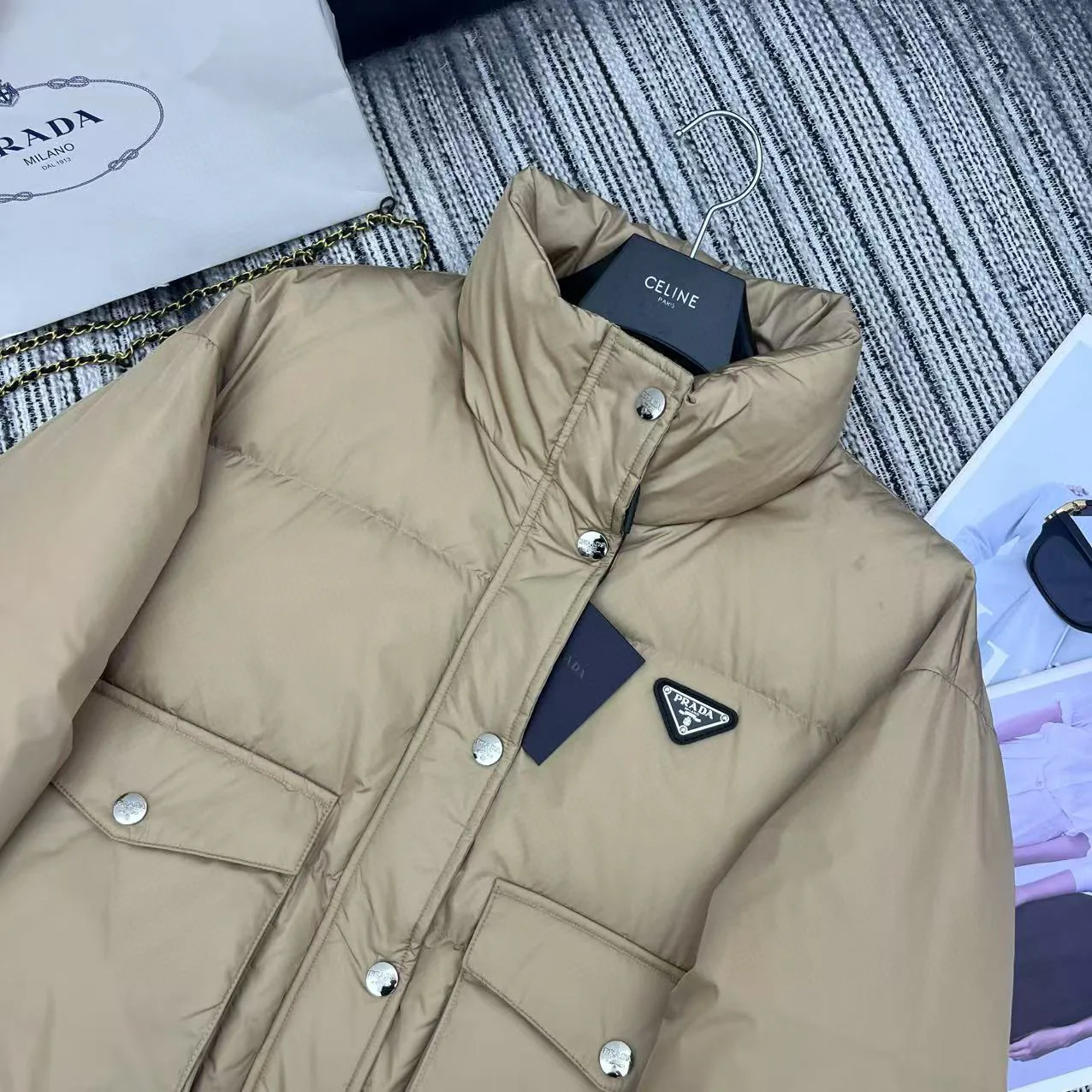 Куртки И Пуховики Женские Prada 18853956