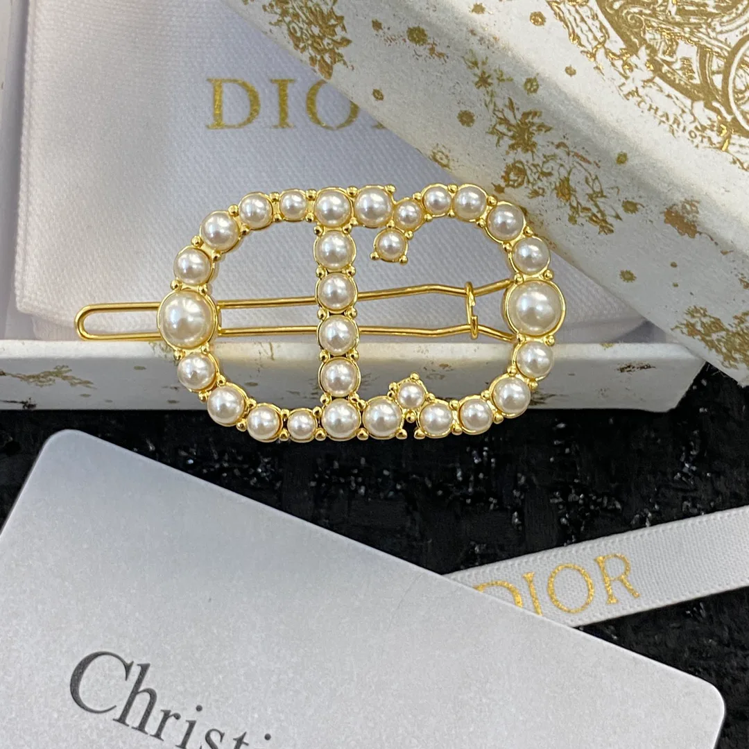 Головные Уборы Christian Dior 937000